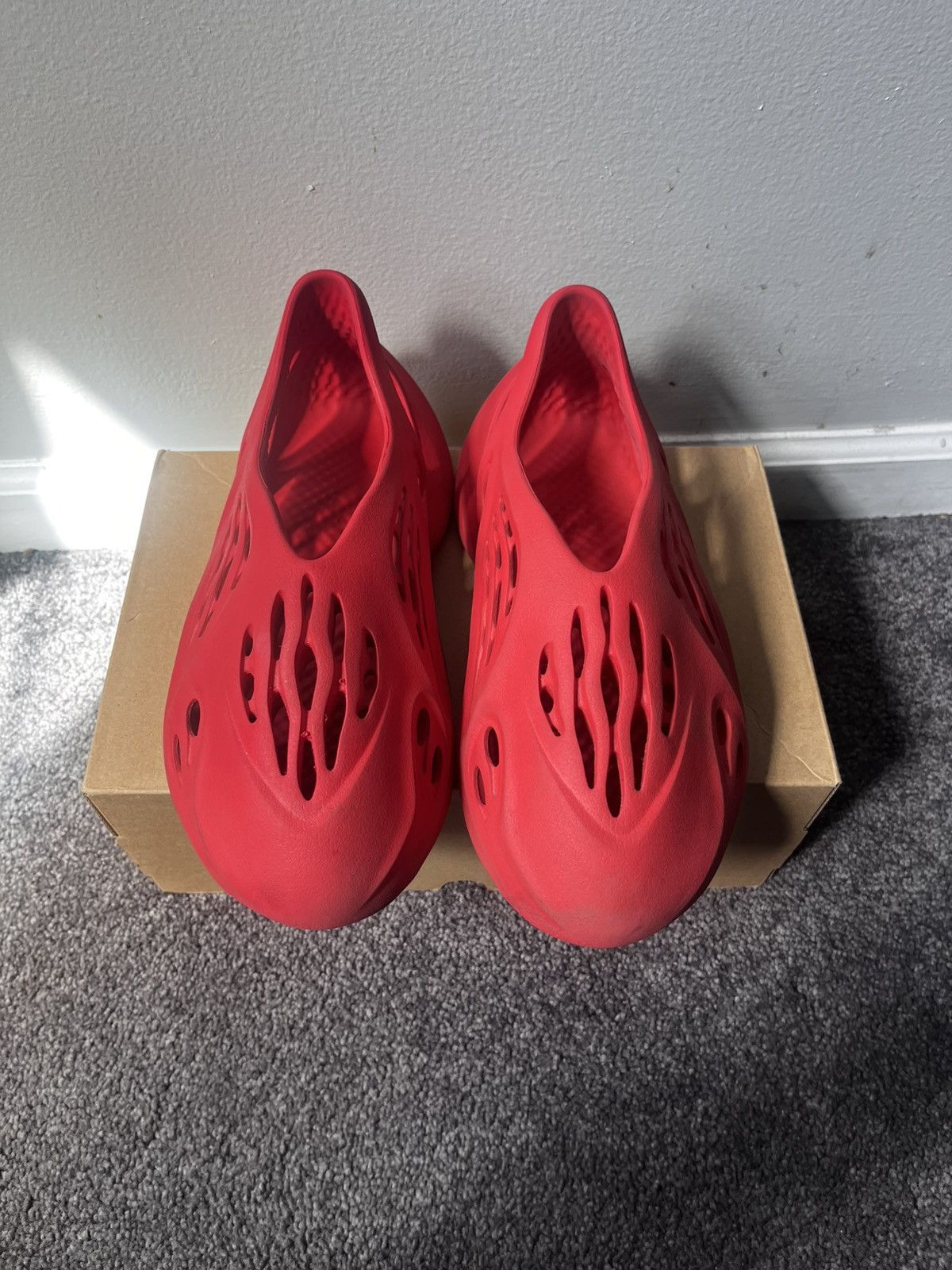 Yeezy Yeezy Foam Runner Size US 9 / EU 42 - 2 Thumbnail