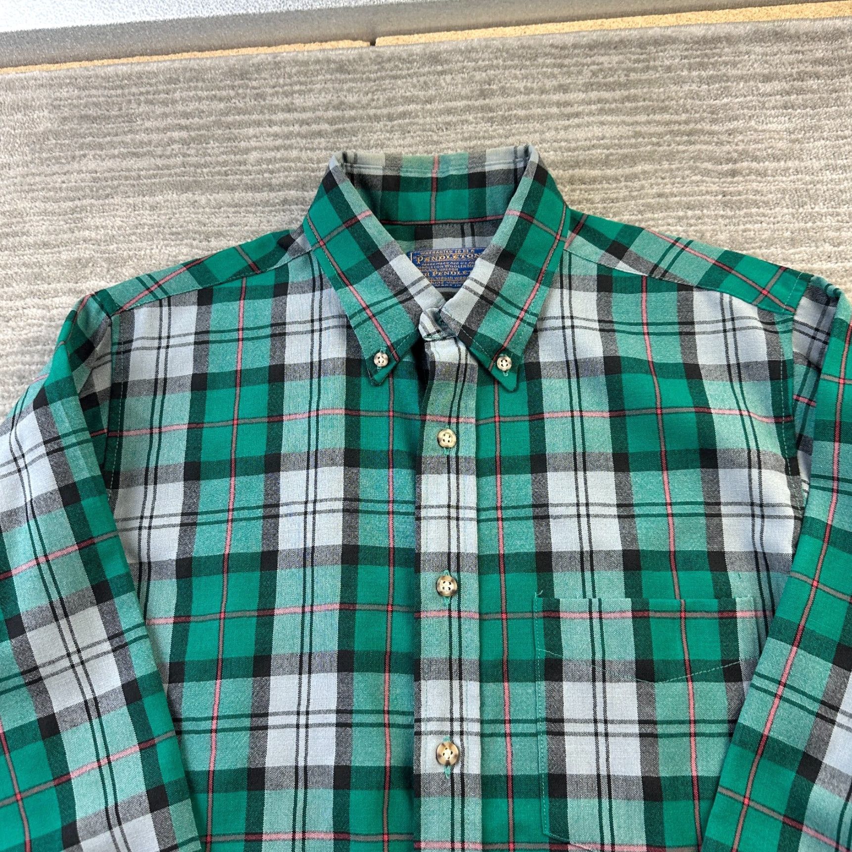 Pendleton VINTAGE Pendleton Shirt Mens Medium Green Wool USA Made Lightweight Flannel Size US M / EU 48-50 / 2 - 3 Thumbnail