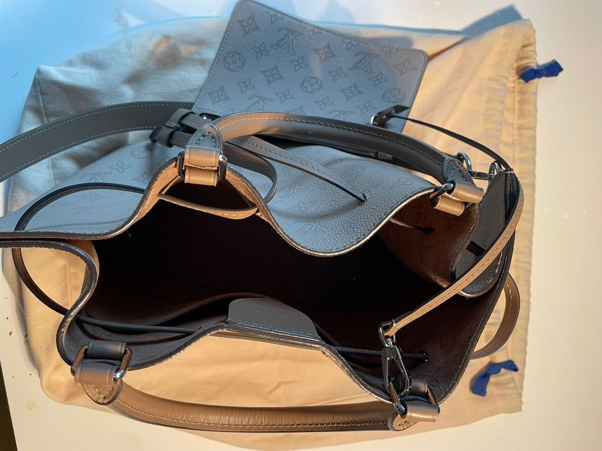 Louis Vuitton Louis Vuitton Monogram Mahina Galet Size ONE SIZE - 7 Thumbnail