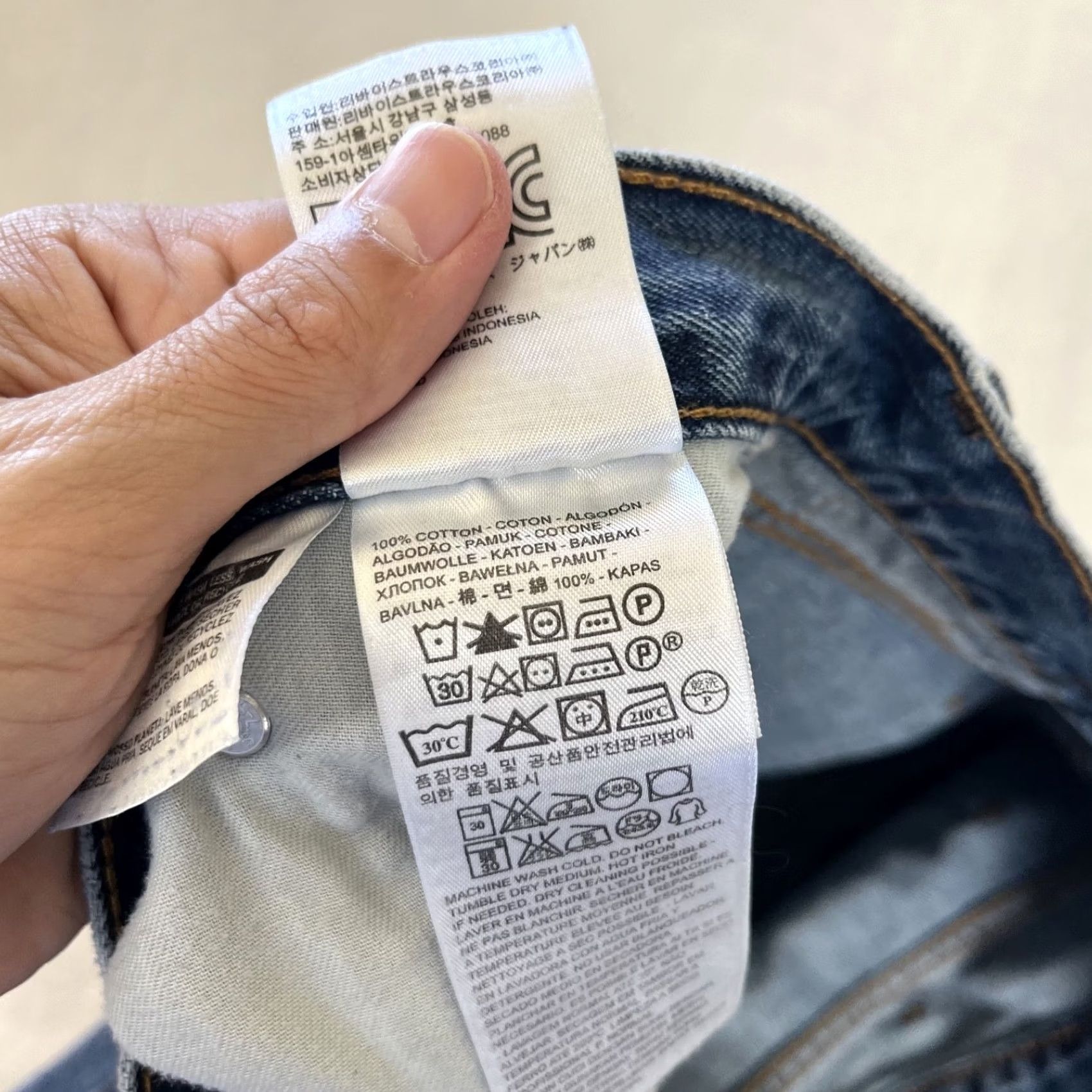 Levi's VINTAGE Levi’s 505 Jeans Blue Denim 40x34 Medium Wash 90s USA Levi's 500 Series Mens Straight 5-Pocket Design Size US 40 / EU 56 - 7 Thumbnail