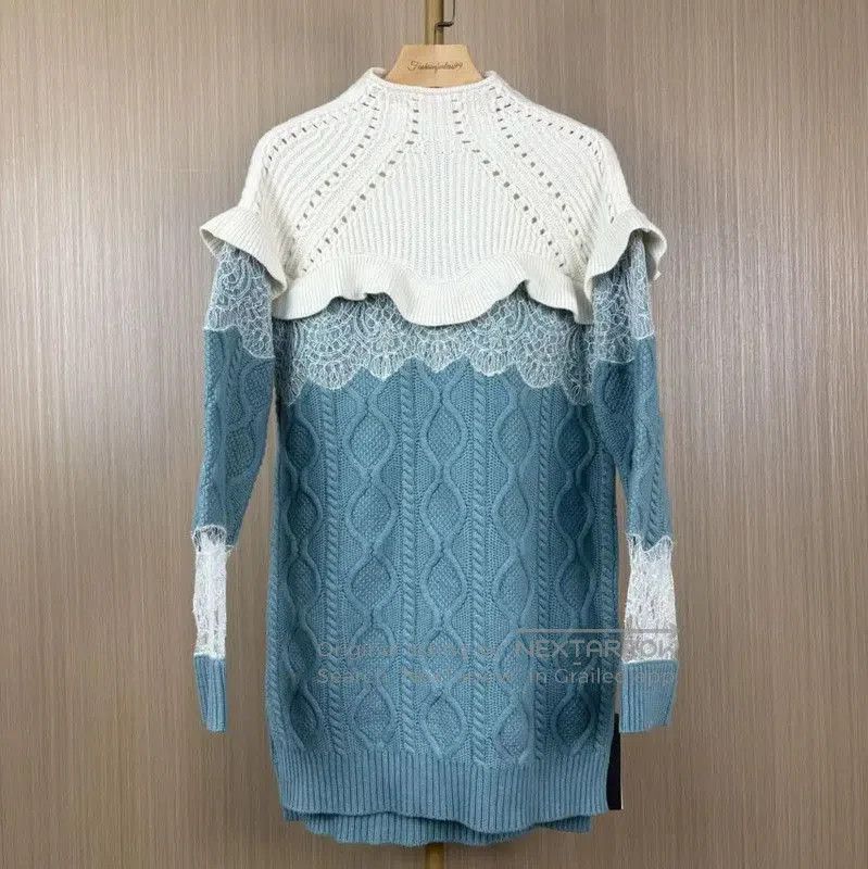 Fendi Color Block Wool Sweater for Women .