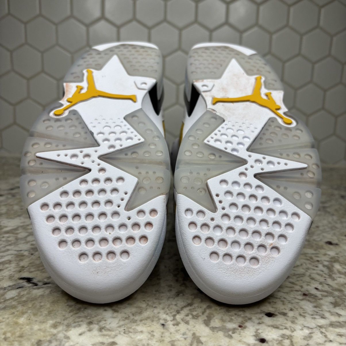 Jordan Brand Size 8.5 - Air Jordan 6 Retro Yellow Ochre CLEAN W/Box Size US 8.5 / EU 41-42 - 15 Thumbnail