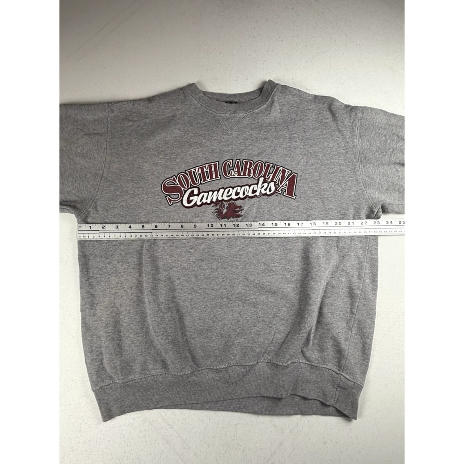 Hanes VINTAGE Hanes Sweatshirt Crew Neck Graphic Print 90s South Carolina Gamecocks XL Men Pullover Gray Cotton Blend Regular See measurement Size US XL / EU 56 / 4 - 4 Thumbnail