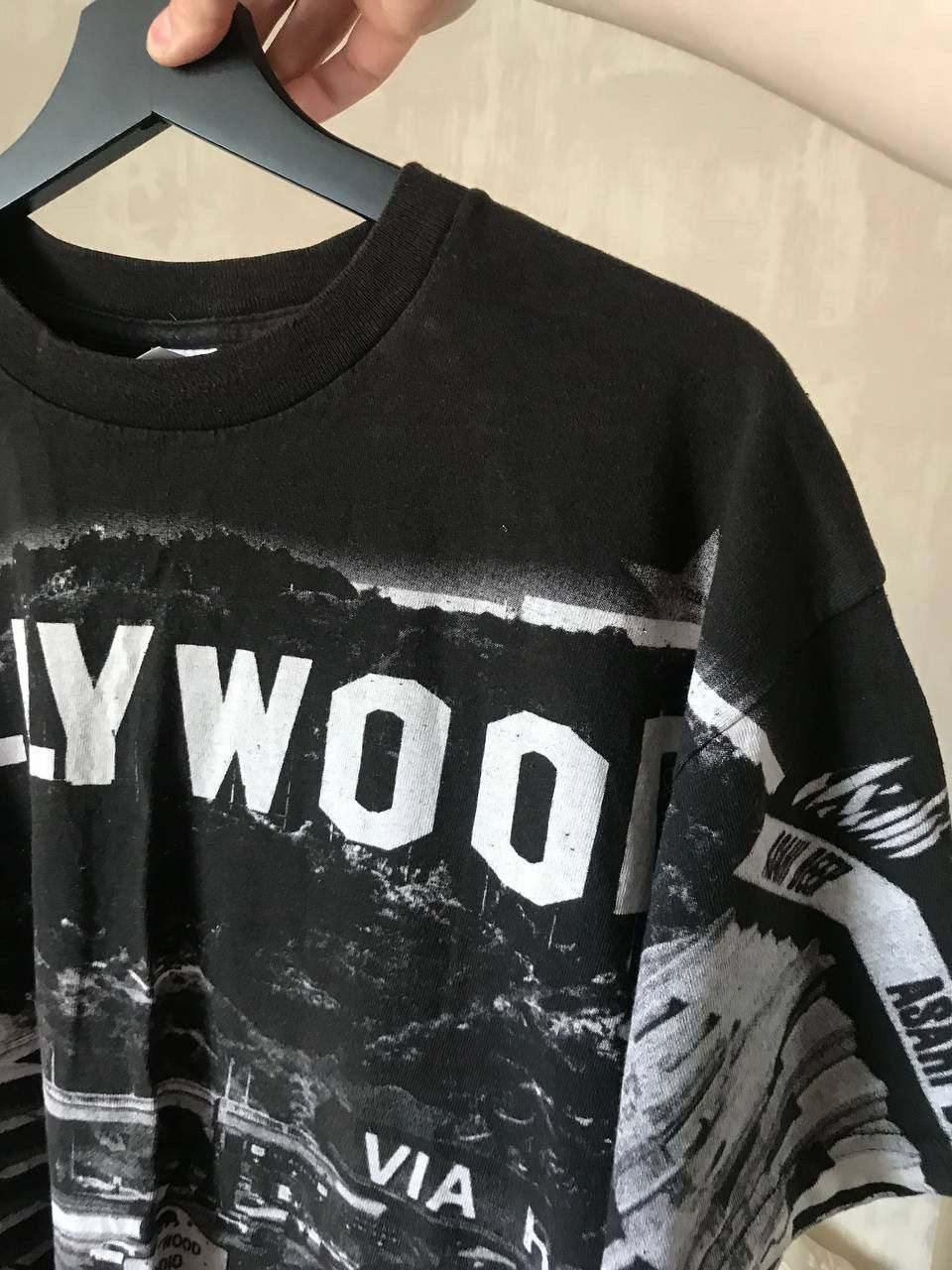 Other 🔥 VINTAGE 1996 WAYNE SAMUEL HOLLYWOOD ALL OVER PRINT T SHIRT Size US L / EU 52-54 / 3 - 7 Thumbnail