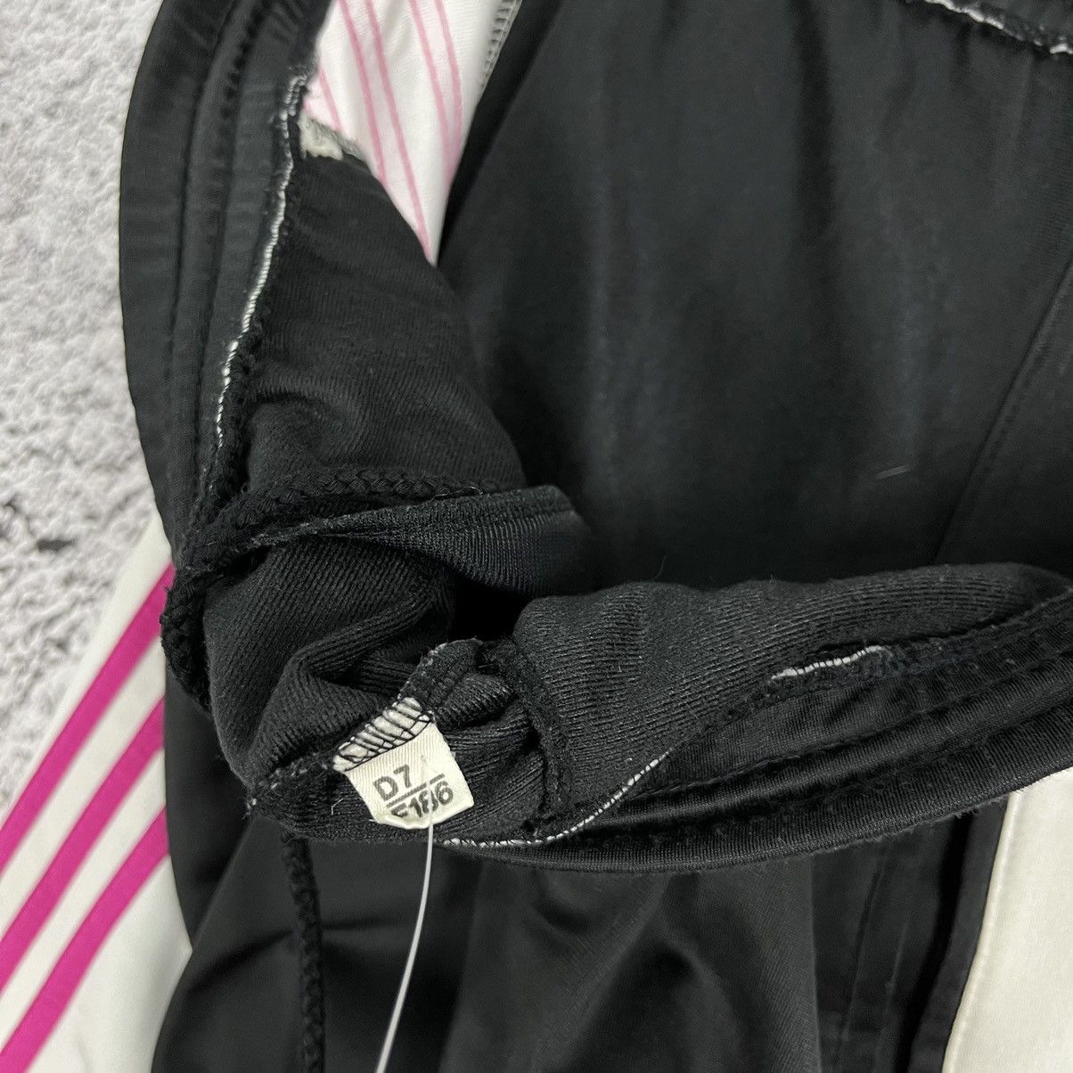 Adidas × Vintage 🪼VINTAGE🪼 Adidas Sport Jogger 3 Stripes Pants Size US 32 / EU 48 - 5 Thumbnail