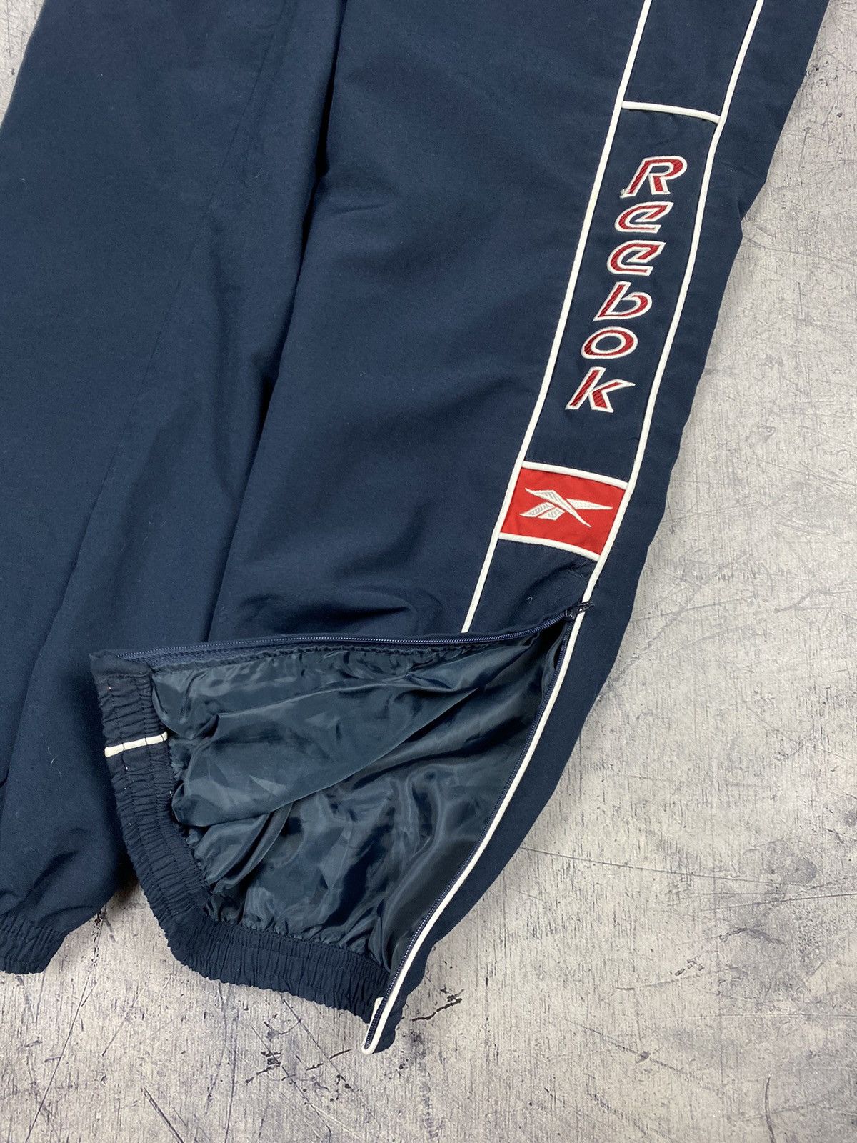 Reebok Vintage Reebok Driil y2k Big Logo Pants Size M Size US 34 / EU 50 - 8 Thumbnail