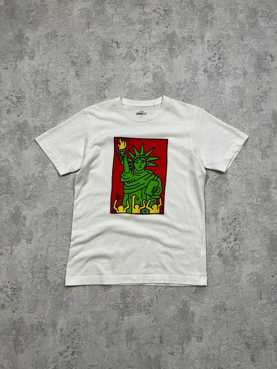 Uniqlo Vintage Uniqlo Keith Haring Japanese T-Shirt Size US S / EU 44-46 / 1 - 1 Thumbnail
