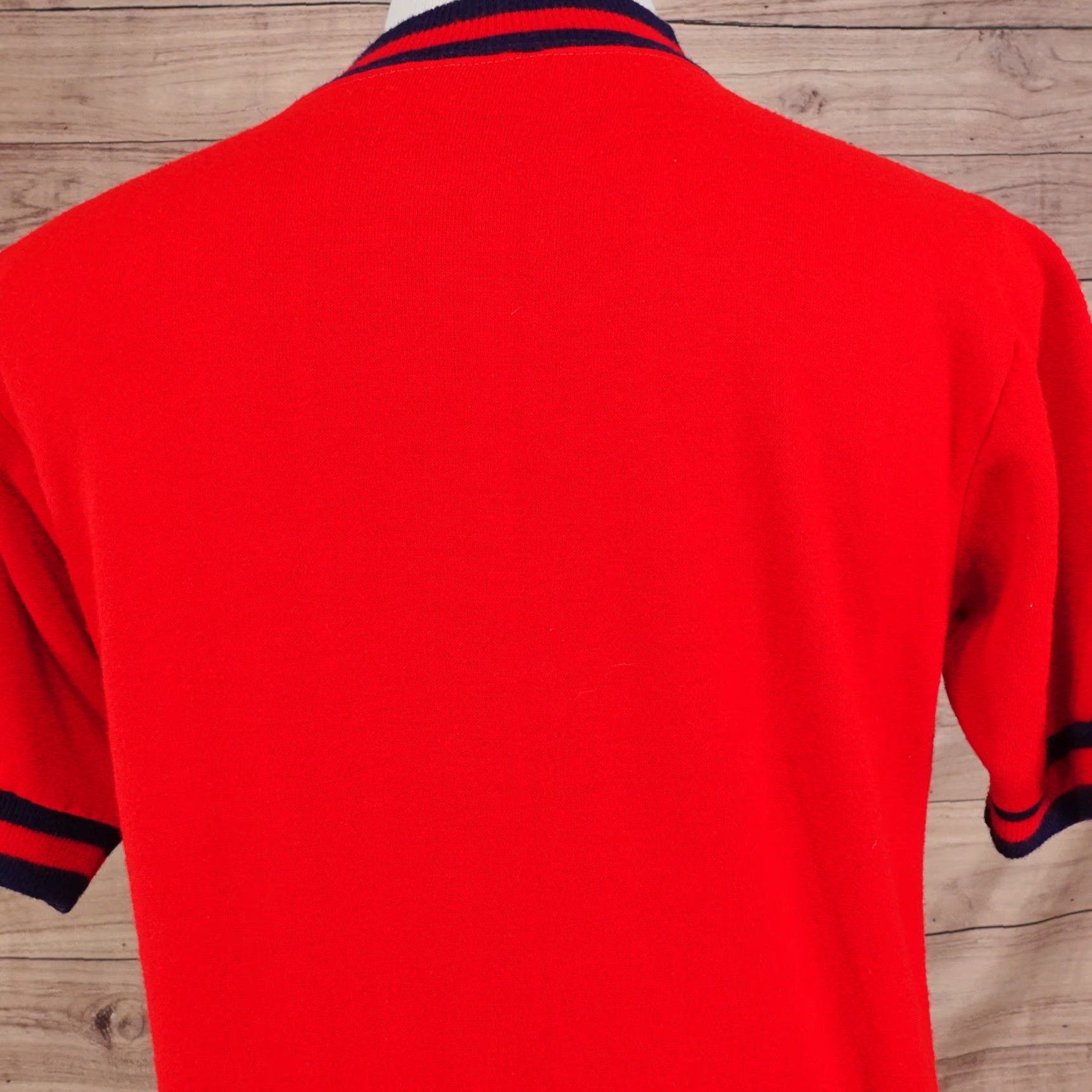 Vintage VINTAGE Red 2-Tone Short Sleeve Sweatshirt L 60s 70s Mens Size US L / EU 52-54 / 3 - 4 Thumbnail