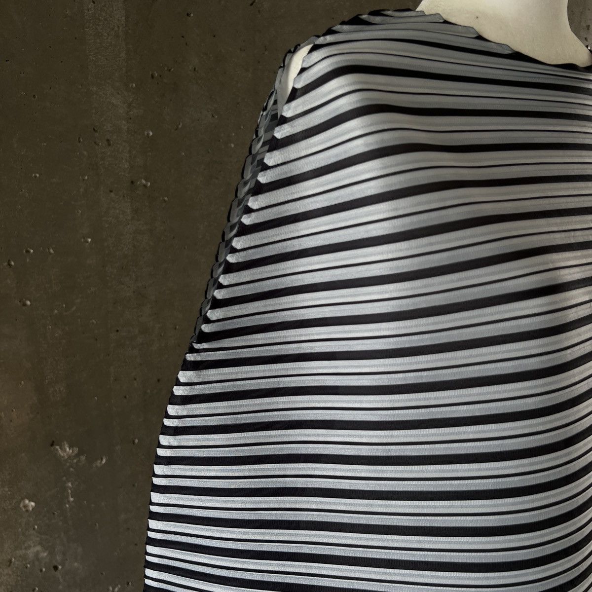 Pleats Please Issey Miyake Issey Miyake Pleats Please Balloon Tunic Size ONE SIZE - 5 Thumbnail