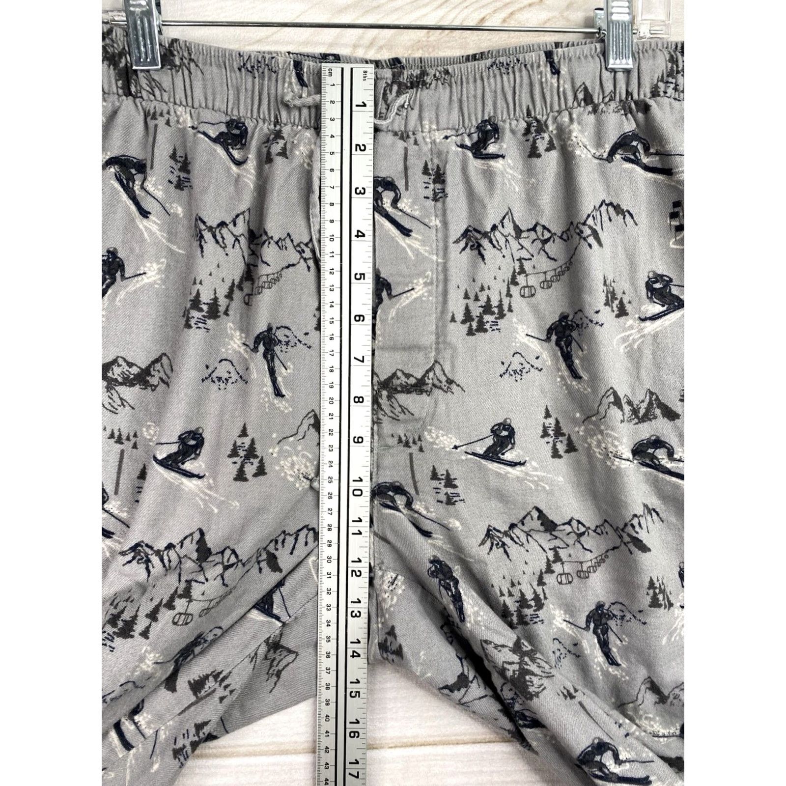Lands' End Lands' End Mens Pajama Pants L Gray Mountains Ski Resort Print Flannel 100% Cotton Winter Holiday Christmas Man Reg Sim Tee Size US 33 - 6 Thumbnail