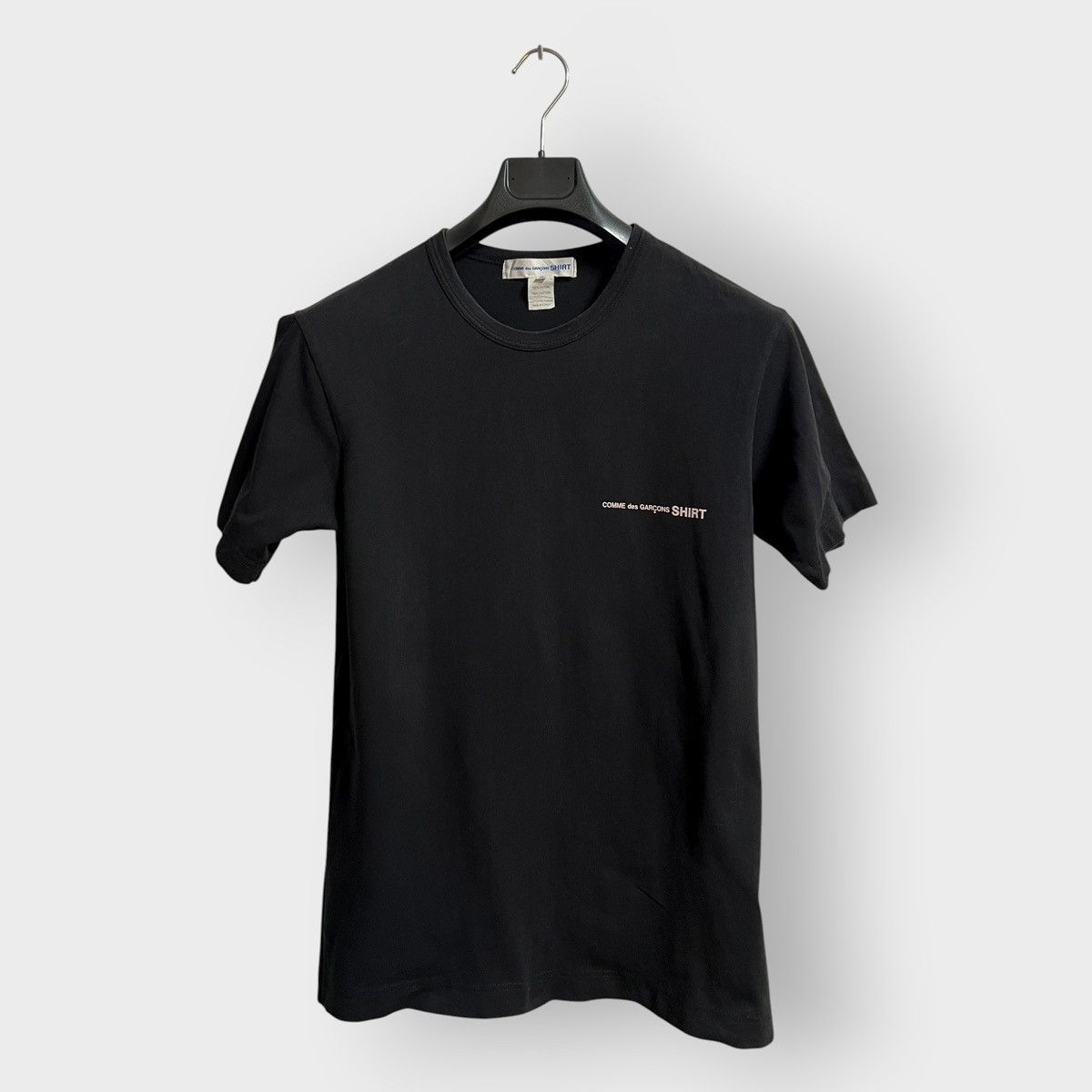 Comme des Garcons SHIRT ARCHIVAL! 2010s Comme Des Garçons Shirt Side Logo Tee (M) Size US M / EU 48-50 / 2 - 1 Thumbnail