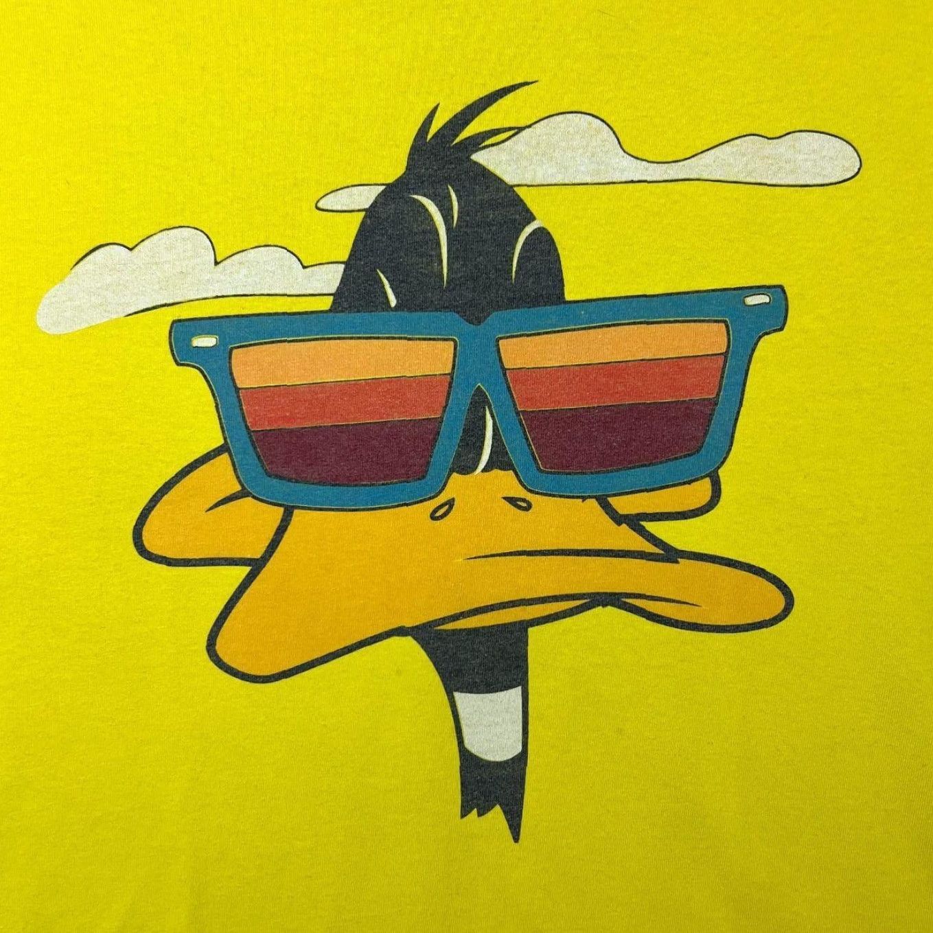 Vintage Looney Tunes Daffy Duck Graphic Yellow T-Shirt XL Men Size US XL / EU 56 / 4 - 3 Thumbnail