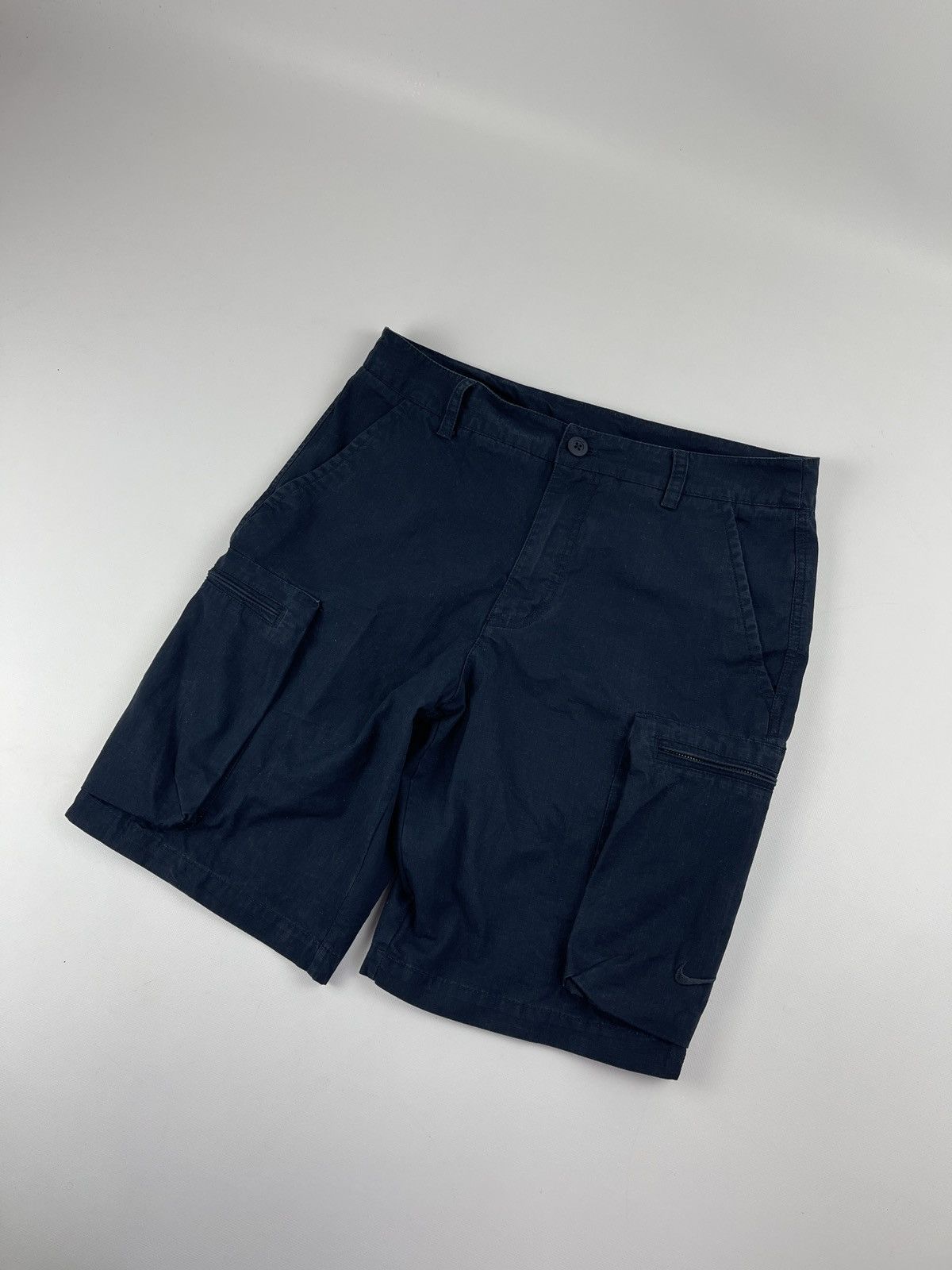 Nike × Vintage Nike Cargo Cotton Shorts Embroidered Logo Size US 32 / EU 48 - 2 Thumbnail