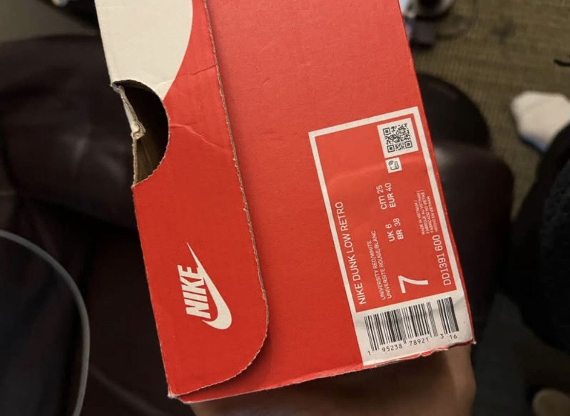 Nike Championship dunk size 7 men Brand new! Size US 7 / EU 40 - 4 Thumbnail