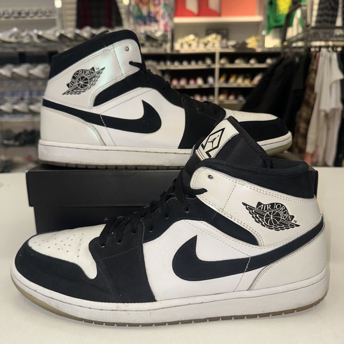Jordan Brand × Nike Size 14 - Nike Air Jordan 1 Mid SE Diamond (DH6933-100) Size US 14 / EU 47 - 1 Thumbnail