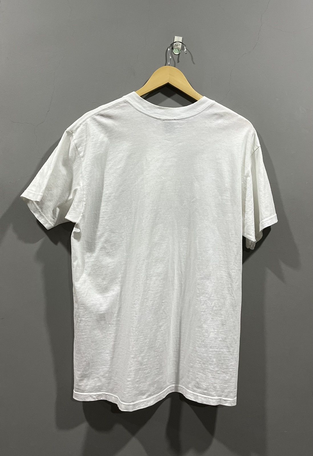 Vintage Art Graphic Tshirt