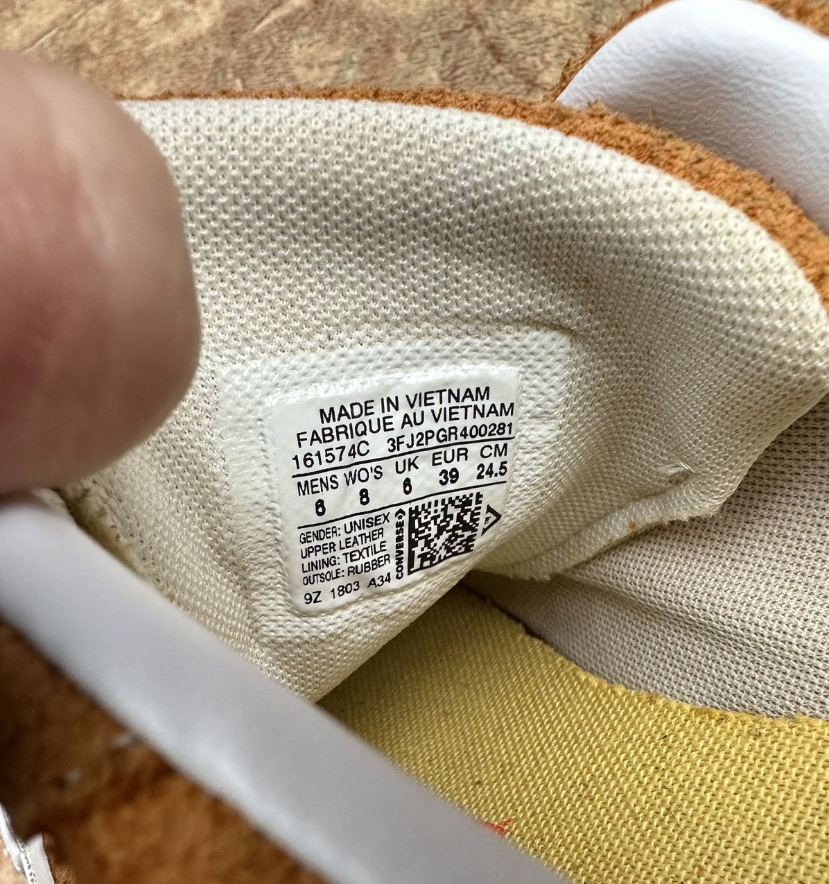 Converse Converse One Star Yellow Suede Le Fleur 6UK/39 Eur/ 25 Cm Size US 7 / EU 40 - 8 Thumbnail