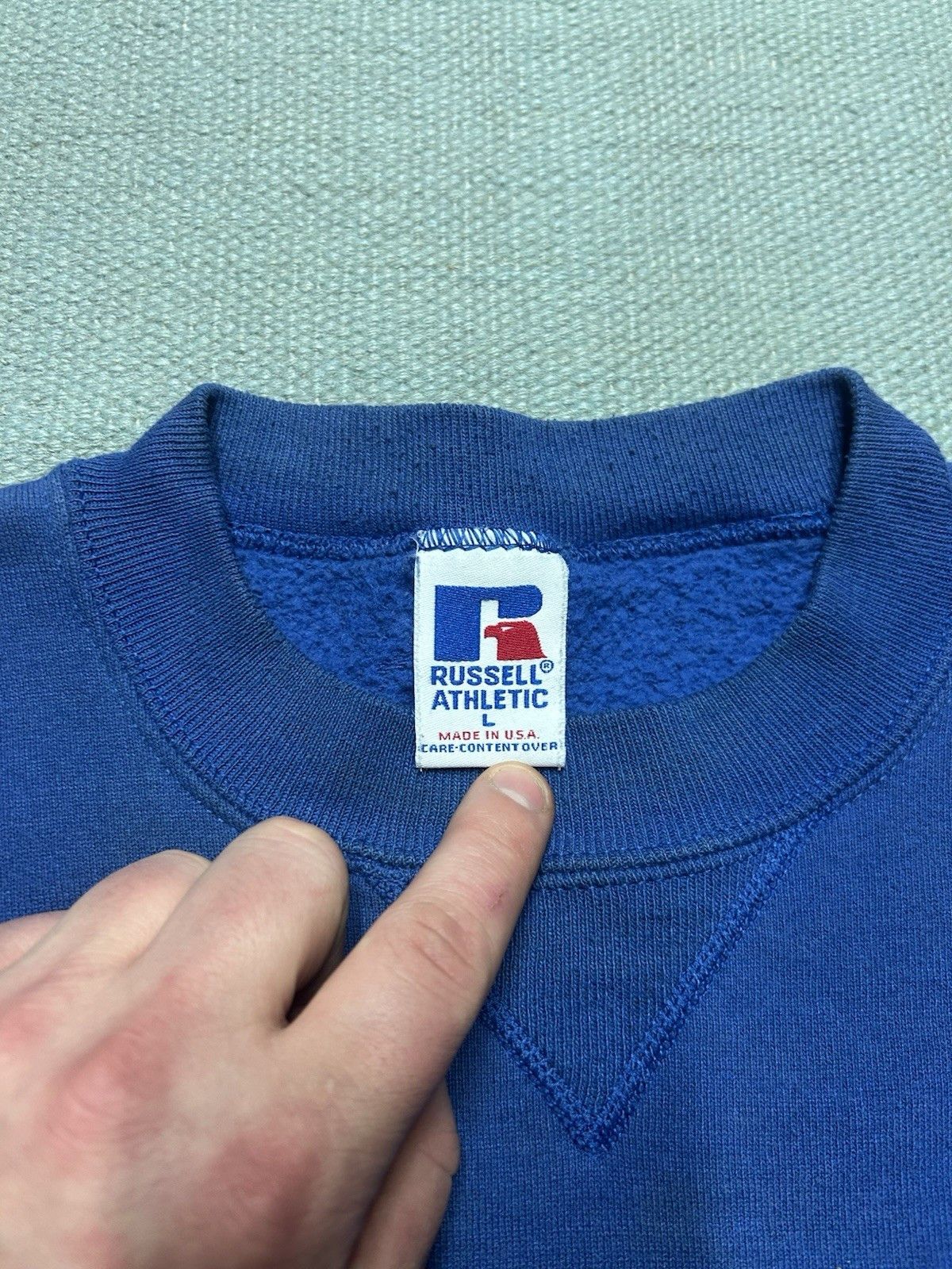 Vintage Vintage Russell athletic crewneck sweatshirt blank usa large Size US L / EU 52-54 / 3 - 10 Thumbnail