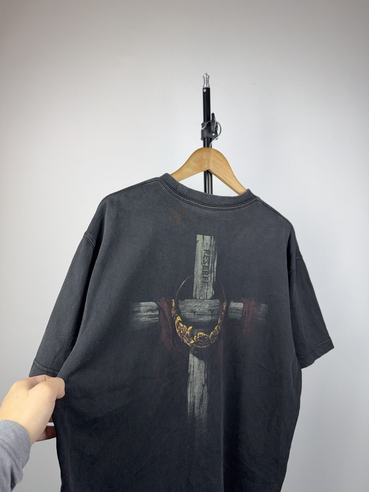 Japanese Brand 00s Reserff “Throne of Mercy” Burning Skeleton Faded Tee L Size US L / EU 52-54 / 3 - 10 Thumbnail