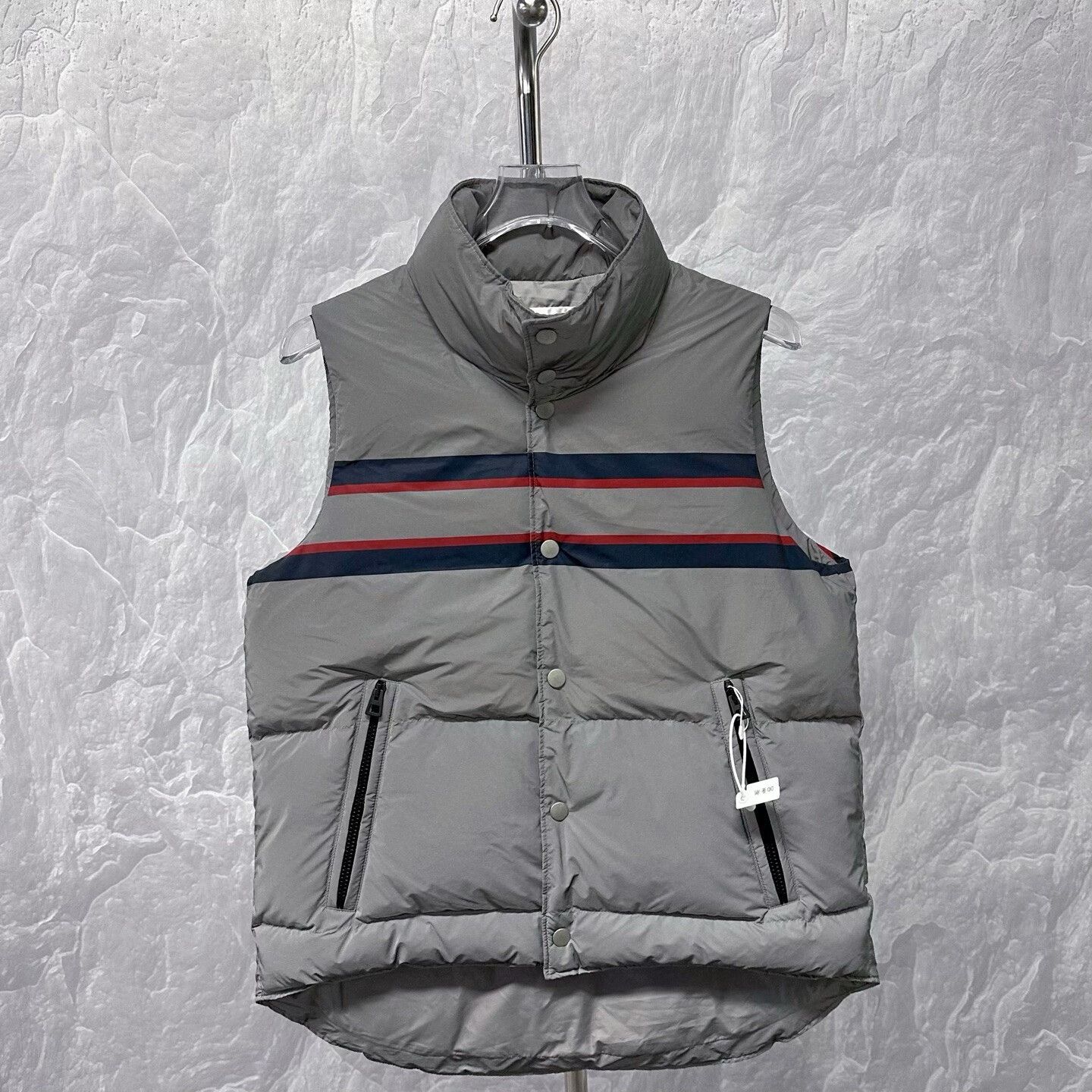 Dior dior striped puffer vest with high collar Size US S / EU 44-46 / 1 - 1 Thumbnail