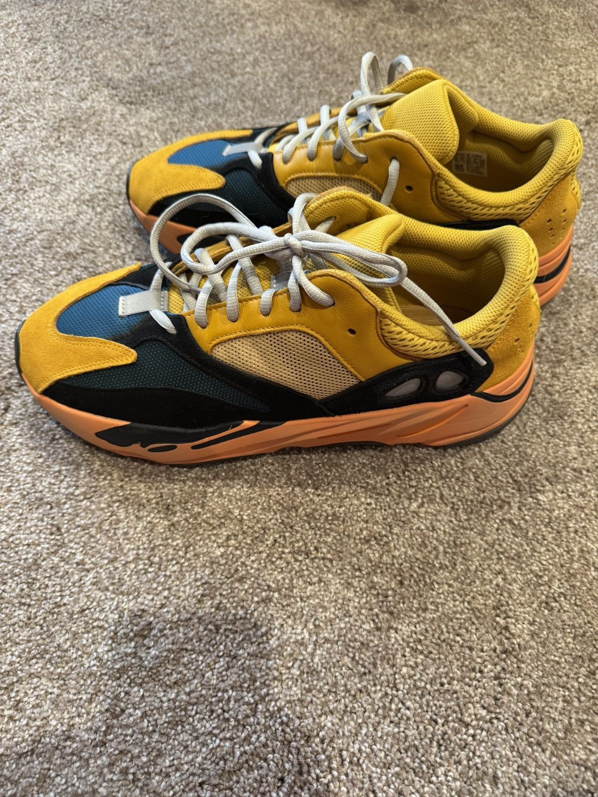 Adidas × Kanye West Yeezy boost 700 Sun Size US 12 / EU 45 - 13 Thumbnail