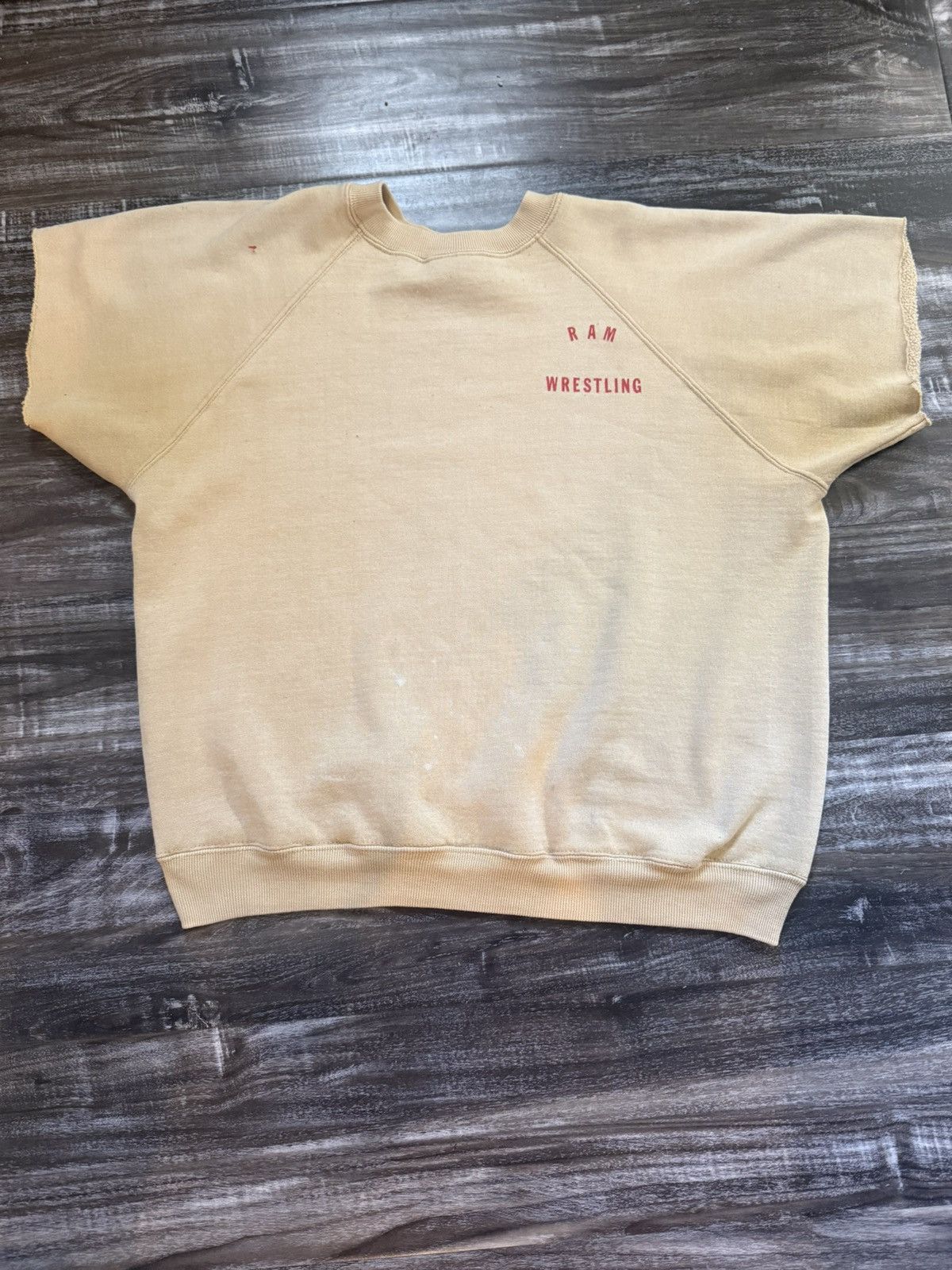 Vintage Sun faded 80's short sleeve raglan / sweatshirt Size US L / EU 52-54 / 3 - 1 Thumbnail