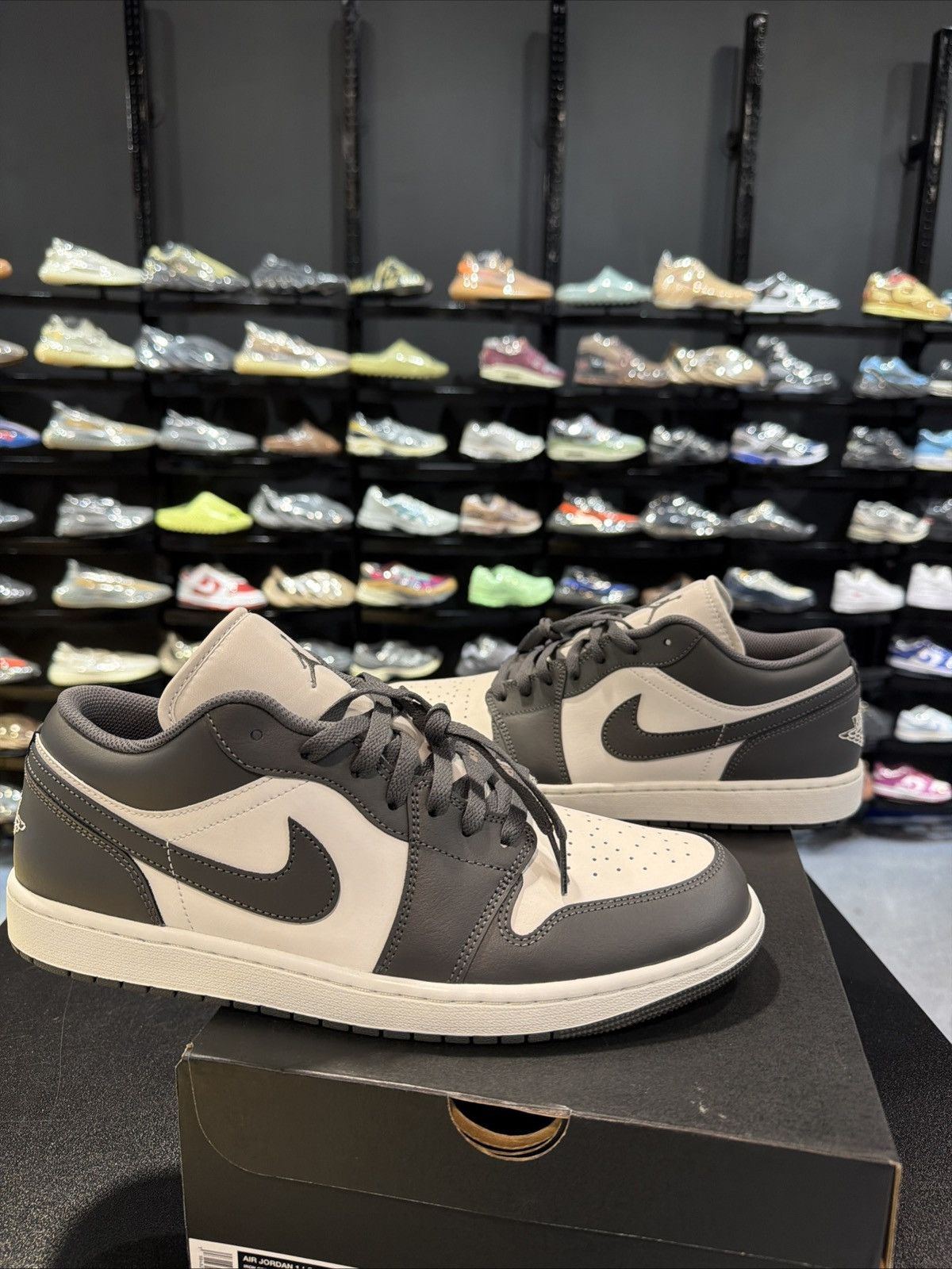 Jordan Brand Nike Air Jordan 1 Low Iron Gray Summit White Sneakers 553558 Size US 13 / EU 46 - 4 Thumbnail