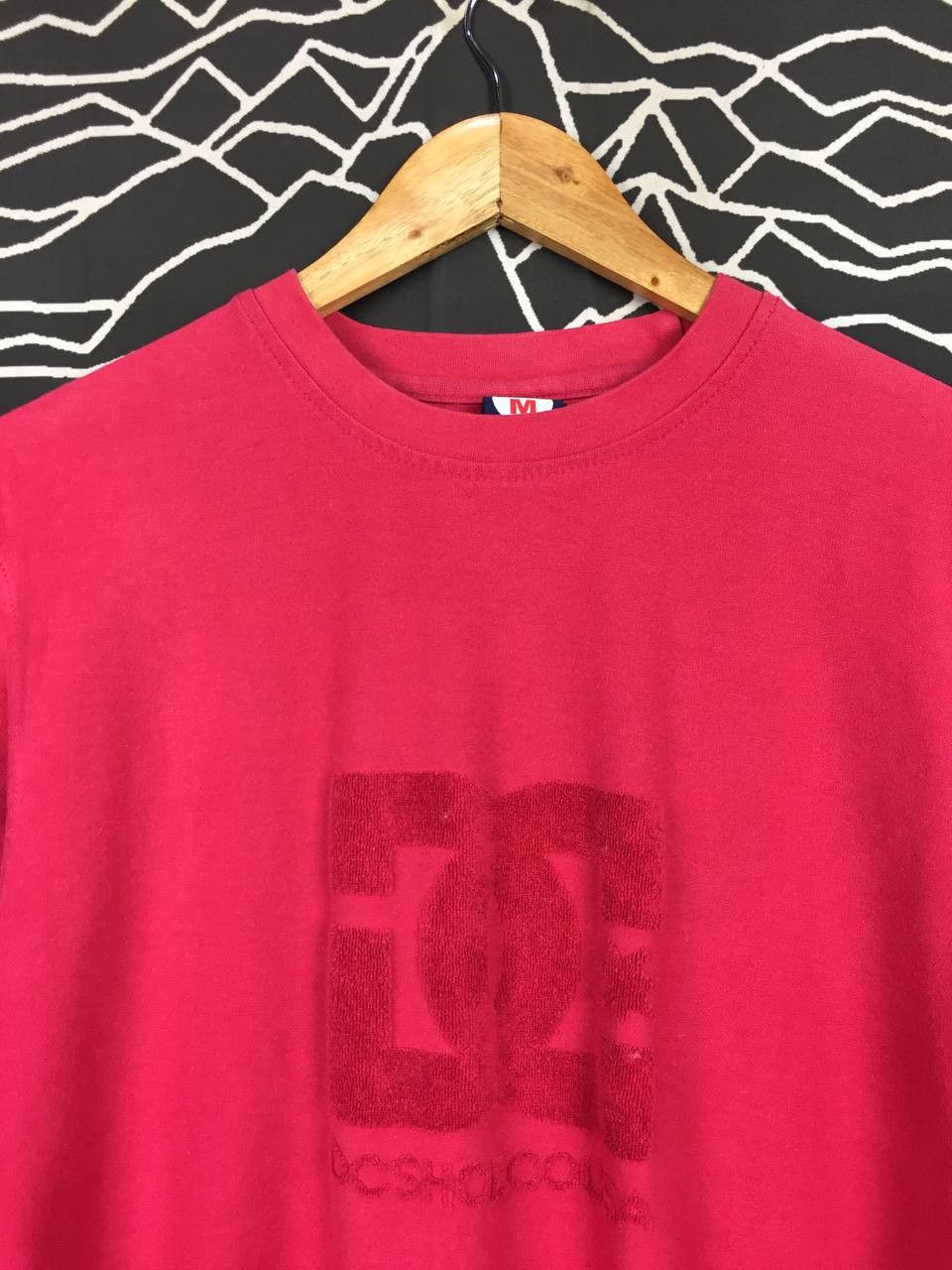 DC Vtg Dc Shoes Usa OG Skateboarding Embroidered Logo Tee Size US M / EU 48-50 / 2 - 3 Thumbnail