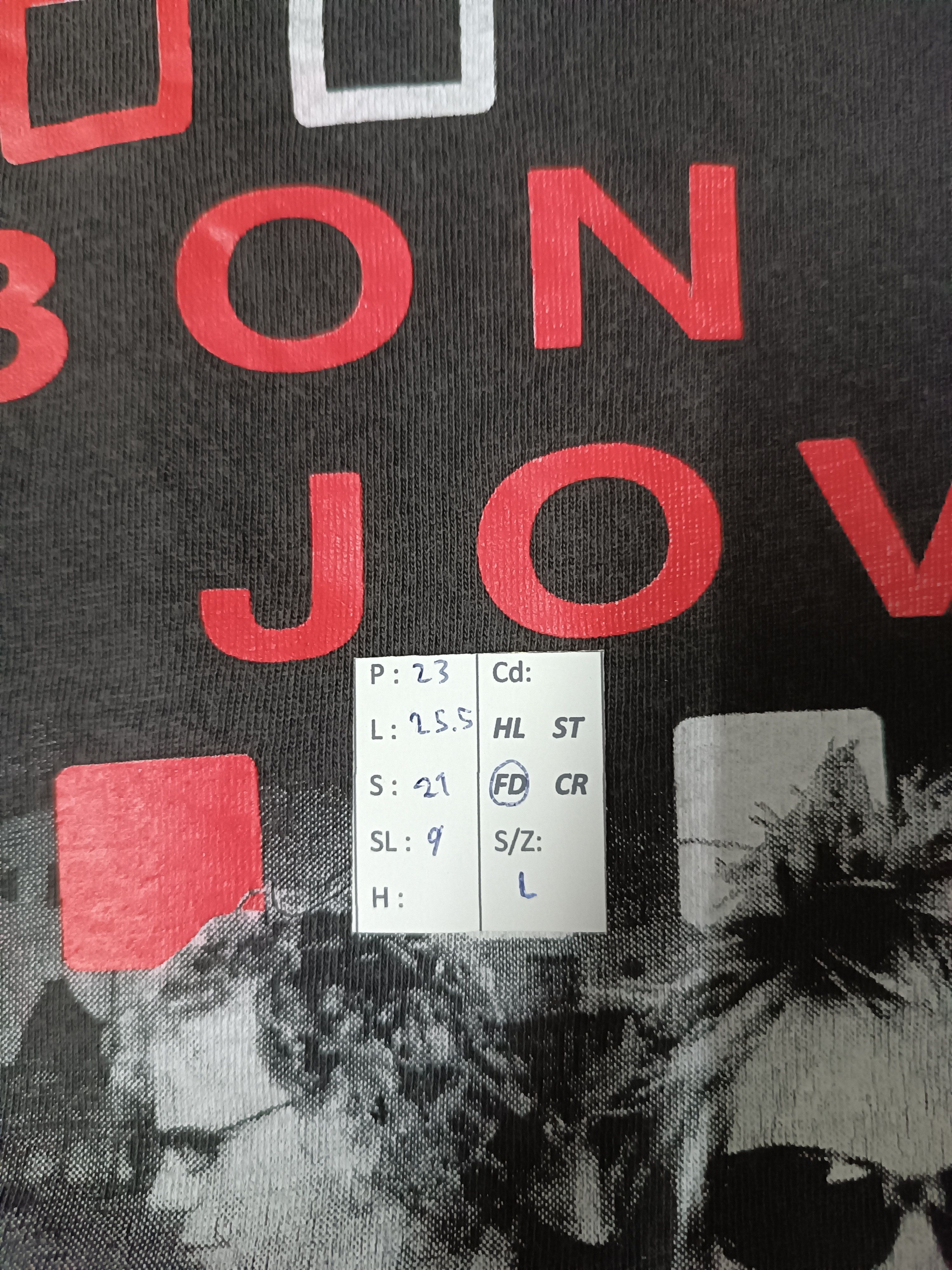 Band Tees VINTAGE 2001 BON JOVI CRUSH LIVE FADED BOXY TEE VERY RARE Size US L / EU 52-54 / 3 - 16 Thumbnail