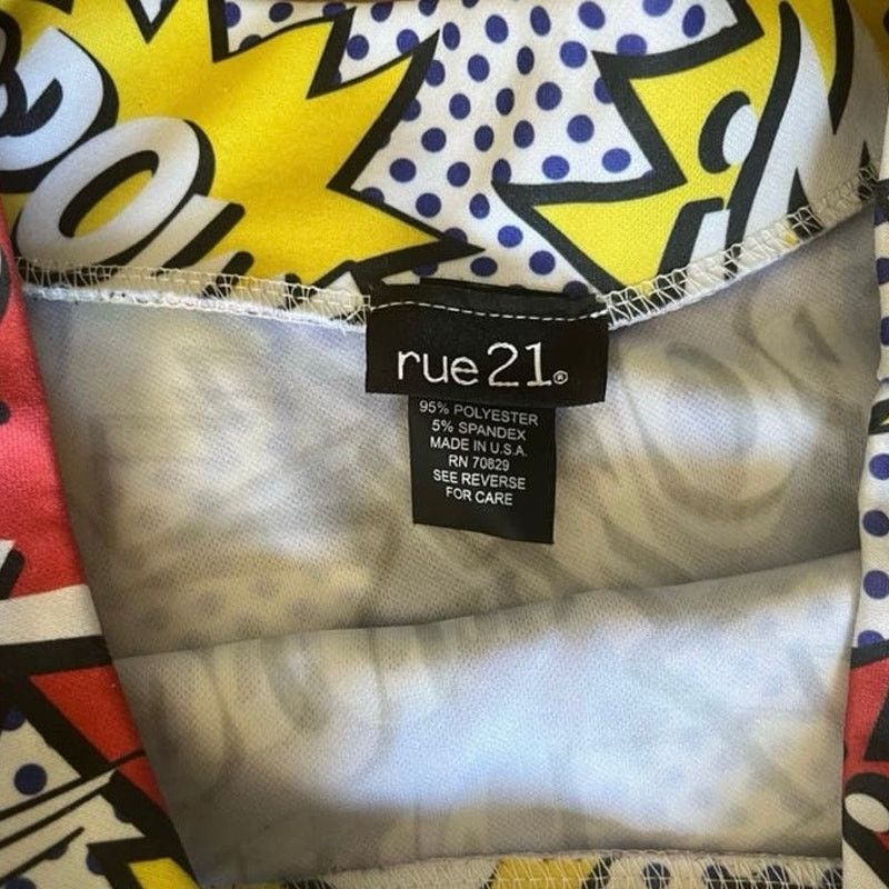 rue21 Y2k Comic Pop Art skater skirt Size 30" / US 8 / IT 44 - 4 Thumbnail