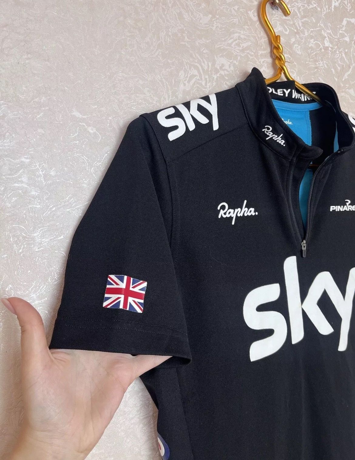 Other Rapha Bicycle Jersey Team Sky Wiggins Jersey Cycling Size M Size US M / EU 48-50 / 2 - 4 Thumbnail