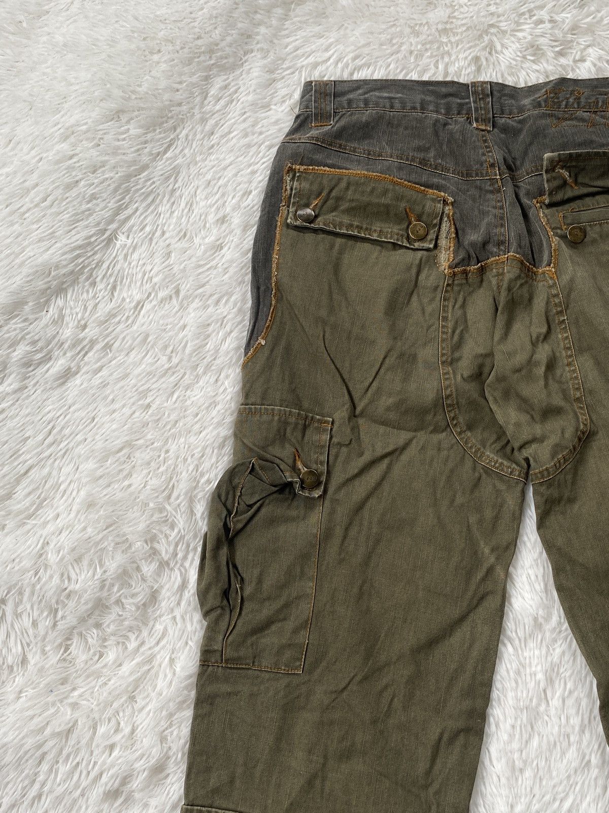Japanese Brand 🔥Rare🔥Unexpeted Bushpant Cargo pant Multipocket Size US 28 / EU 44 - 16 Thumbnail