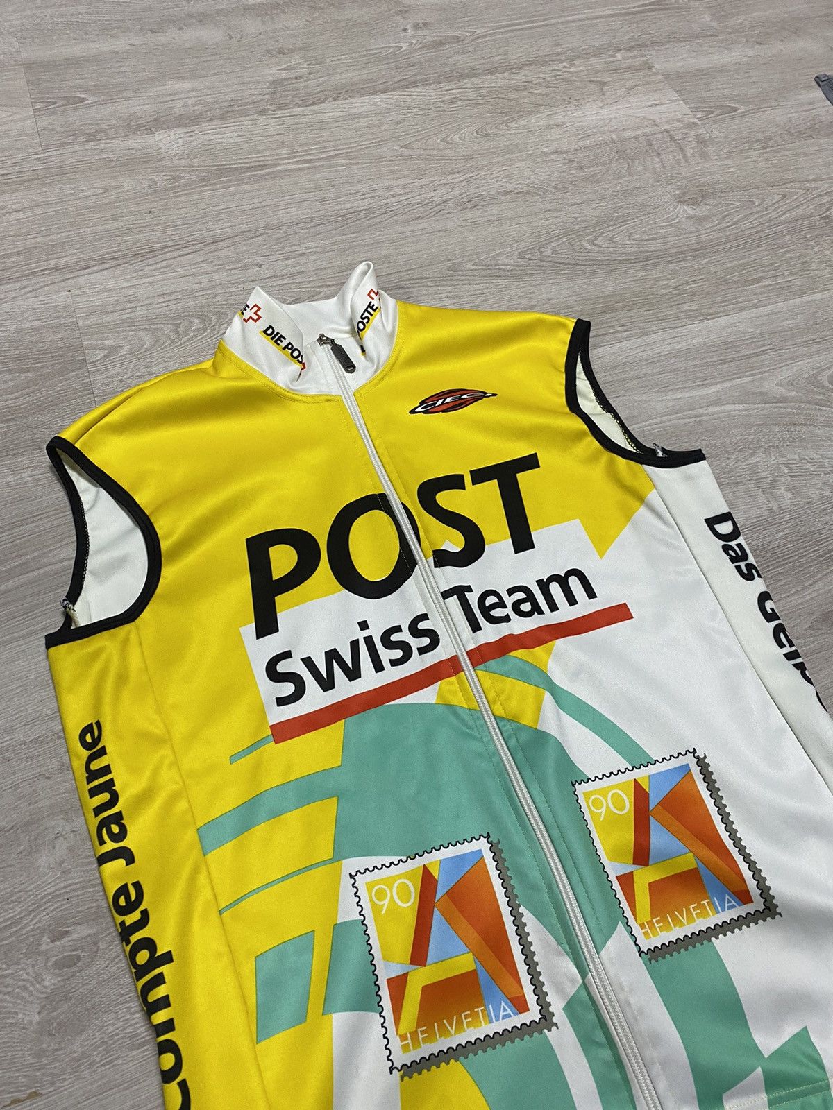 Vintage CIEGI SWISS POST Loup Sport Jersey Cycling Shirt Mens Size US M / EU 48-50 / 2 - 1 Thumbnail