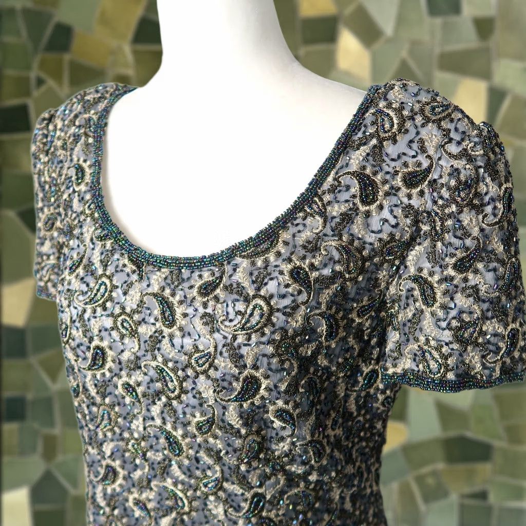 Adrianna Papell VINTAGE Adrianna Papell Shirt Petites 12P Silk Gray Blue Paisley Beaded Top Womens Size XL / US 12-14 / IT 48-50 - 1 Thumbnail