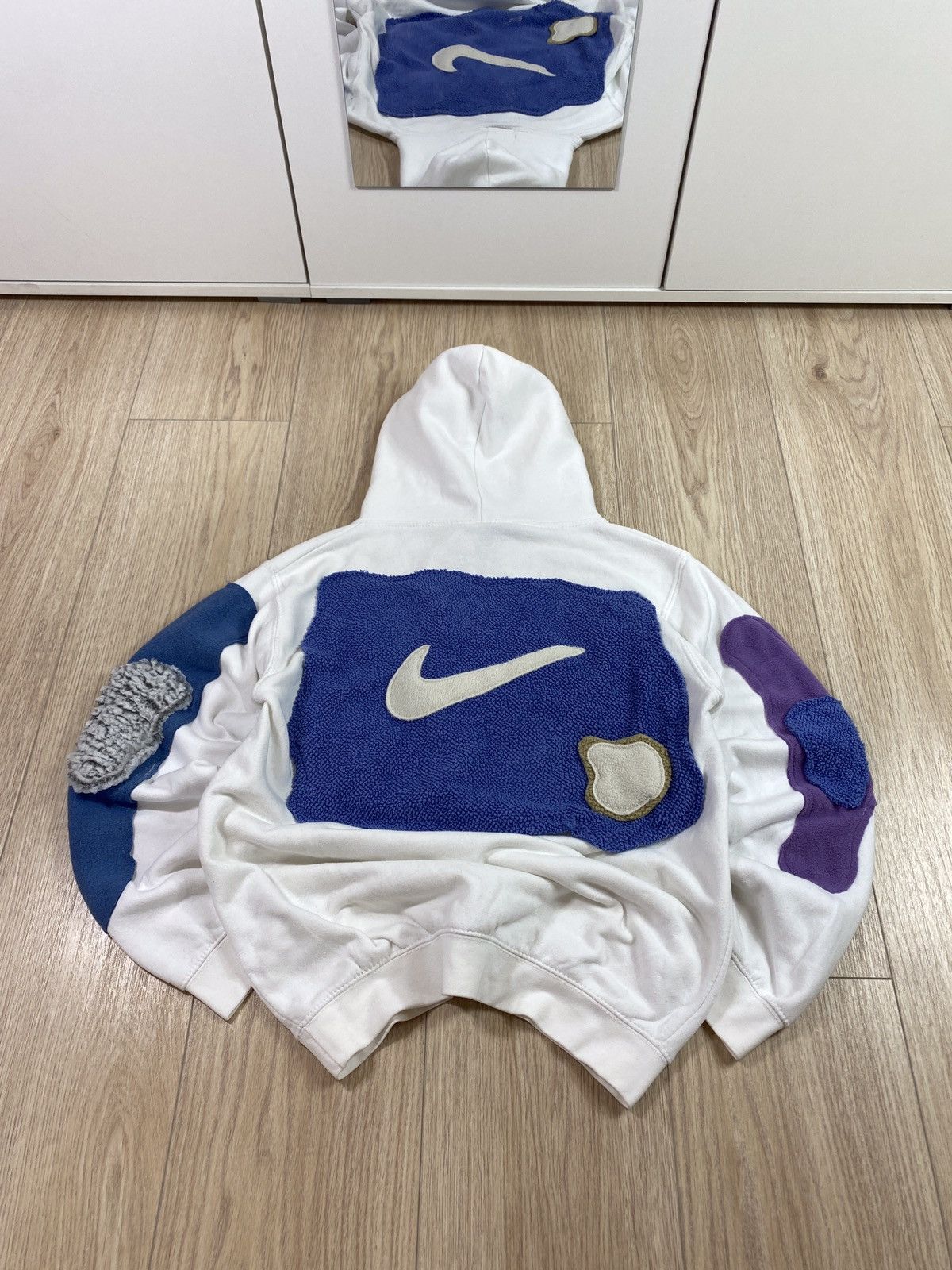 Nike × Vintage Vintage Nike Custom UFO Center Swoosh Oversize Hoodie Y2K UK Size US S / EU 44-46 / 1 - 3 Thumbnail