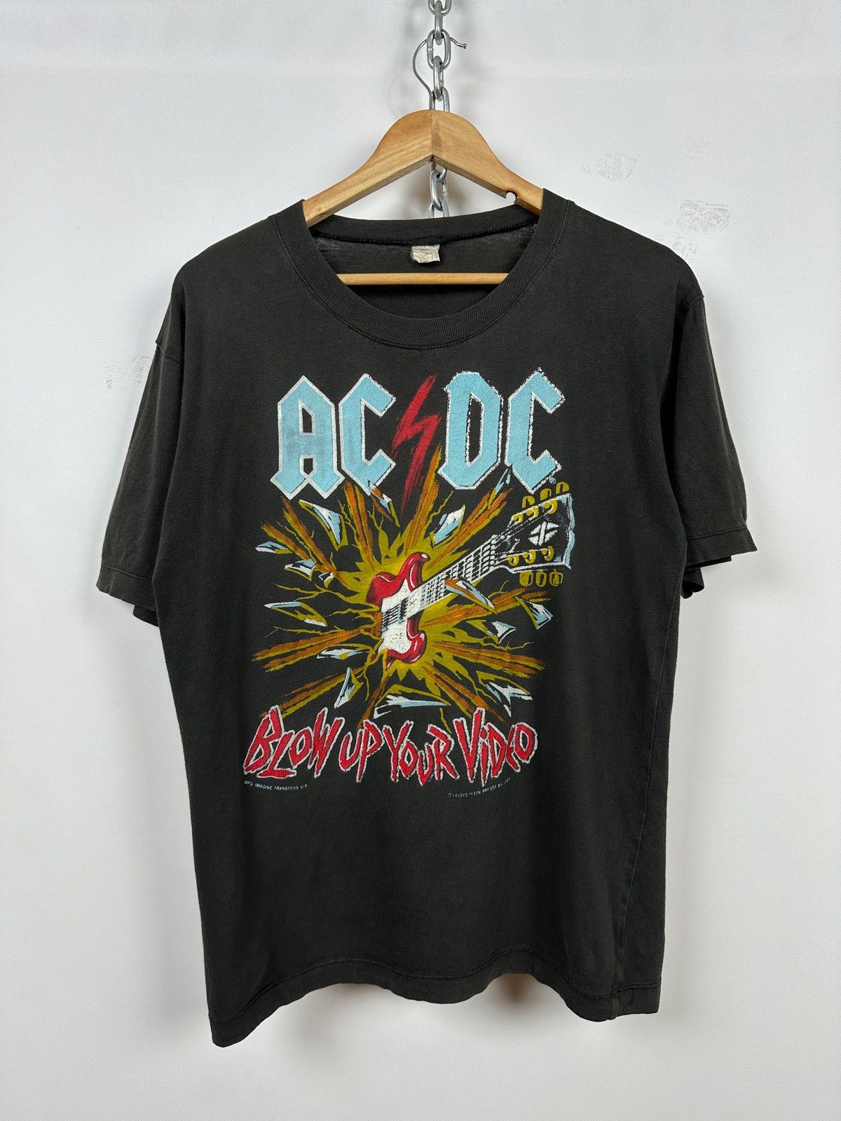 AC/DC 1988 Vintage AC/DC Blow Up Your Video Rare Band T-Shirt Size US S / EU 44-46 / 1 - 1 Thumbnail