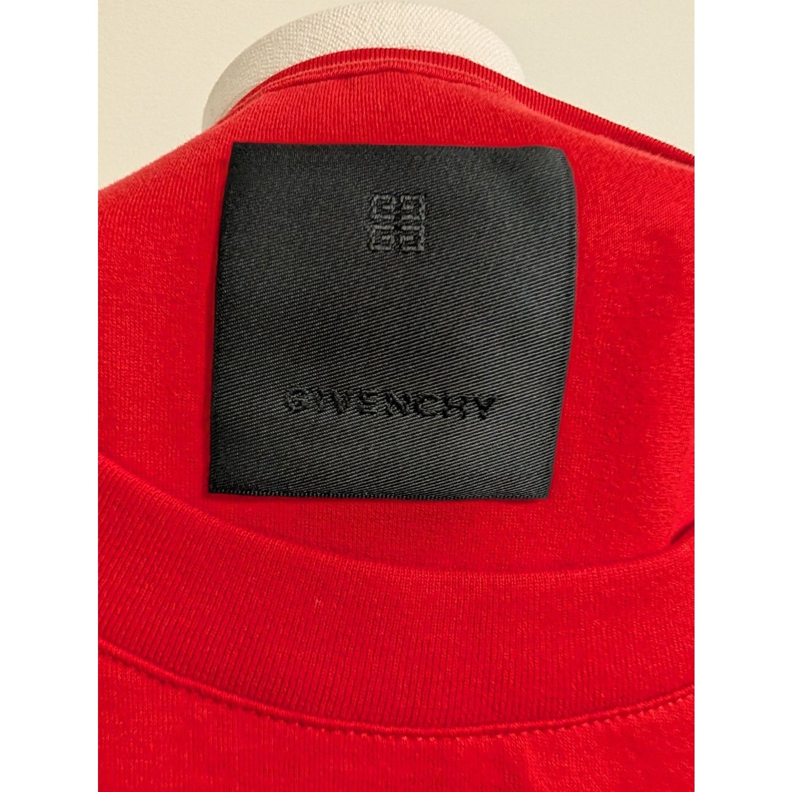 Givenchy NWT Givenchy Red Trompe-l'oeil Graphic Logo T-Shirt Size L Size US L / EU 52-54 / 3 - 6 Thumbnail
