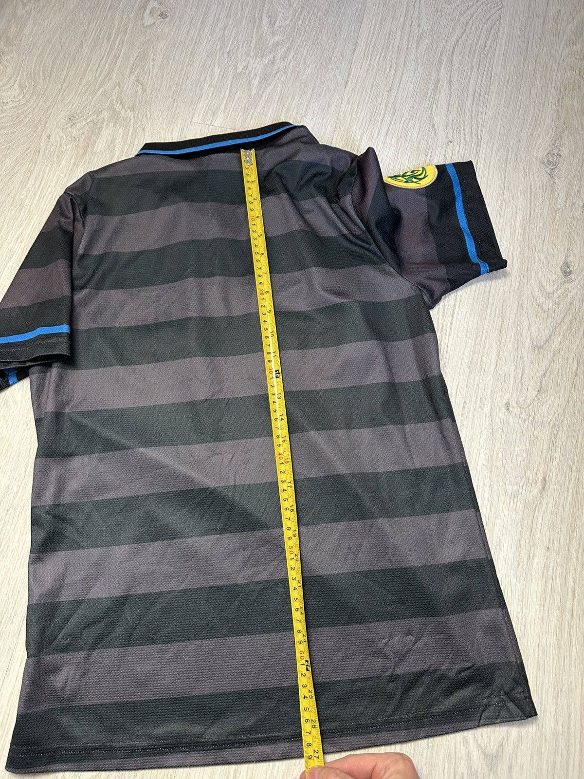Umbro Vintage Umbro Inter Milan Soccer Jersey size M Size US M / EU 48-50 / 2 - 7 Thumbnail