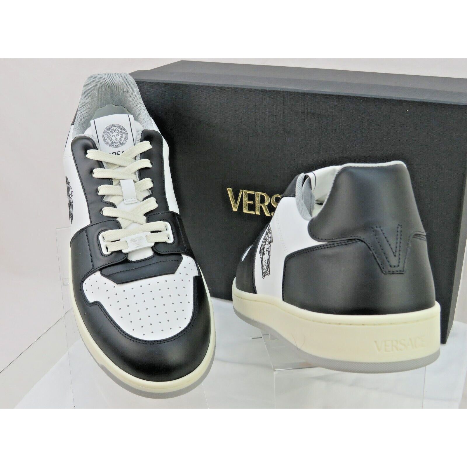 Versace VERSACE BLACK WHITE LEATHER MEDUSA LOW SNEAKERS US 11 44 IT Size US 11 / EU 44 - 5 Thumbnail