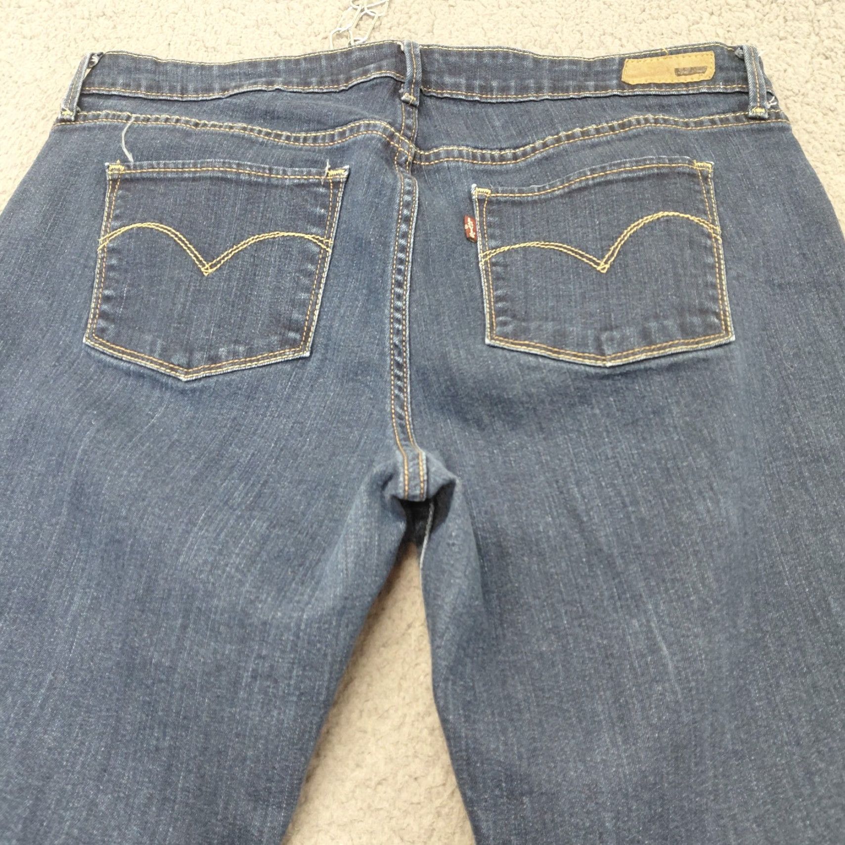 Levi's Levi’s Jeans Women 14/32 Slim Leg Blue Denim 5-Pocket Classic Rise Stretch Medium Wash Denim Jeans - Regular Size Type Size 36" / US 14 / IT 50 - 3 Thumbnail