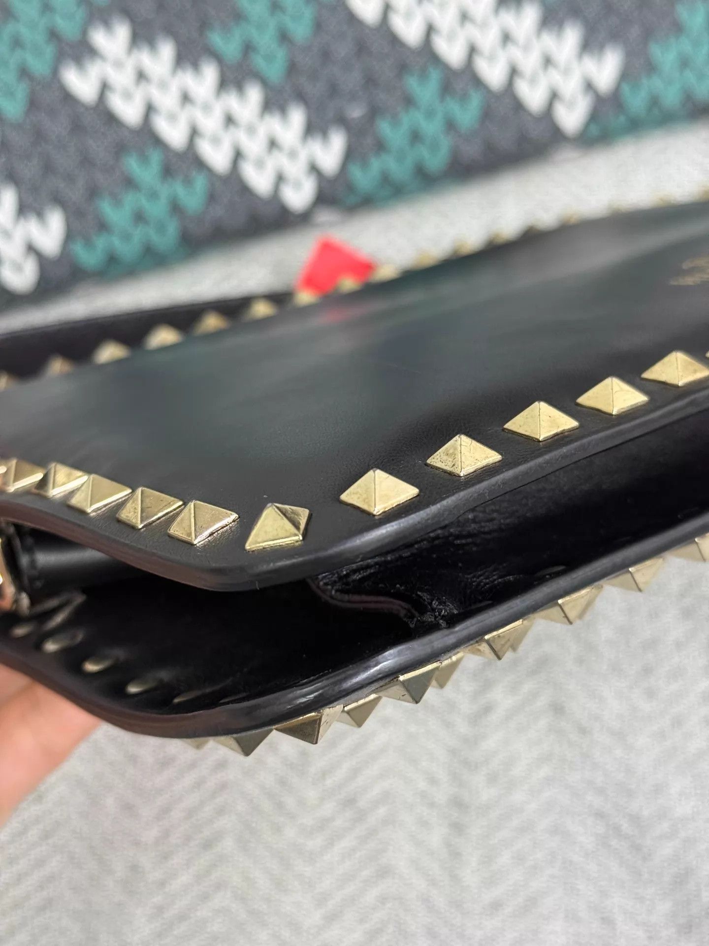 Valentino Valentino Black Rivet Handbag w/ Dust Bag Size ONE SIZE - 6 Thumbnail