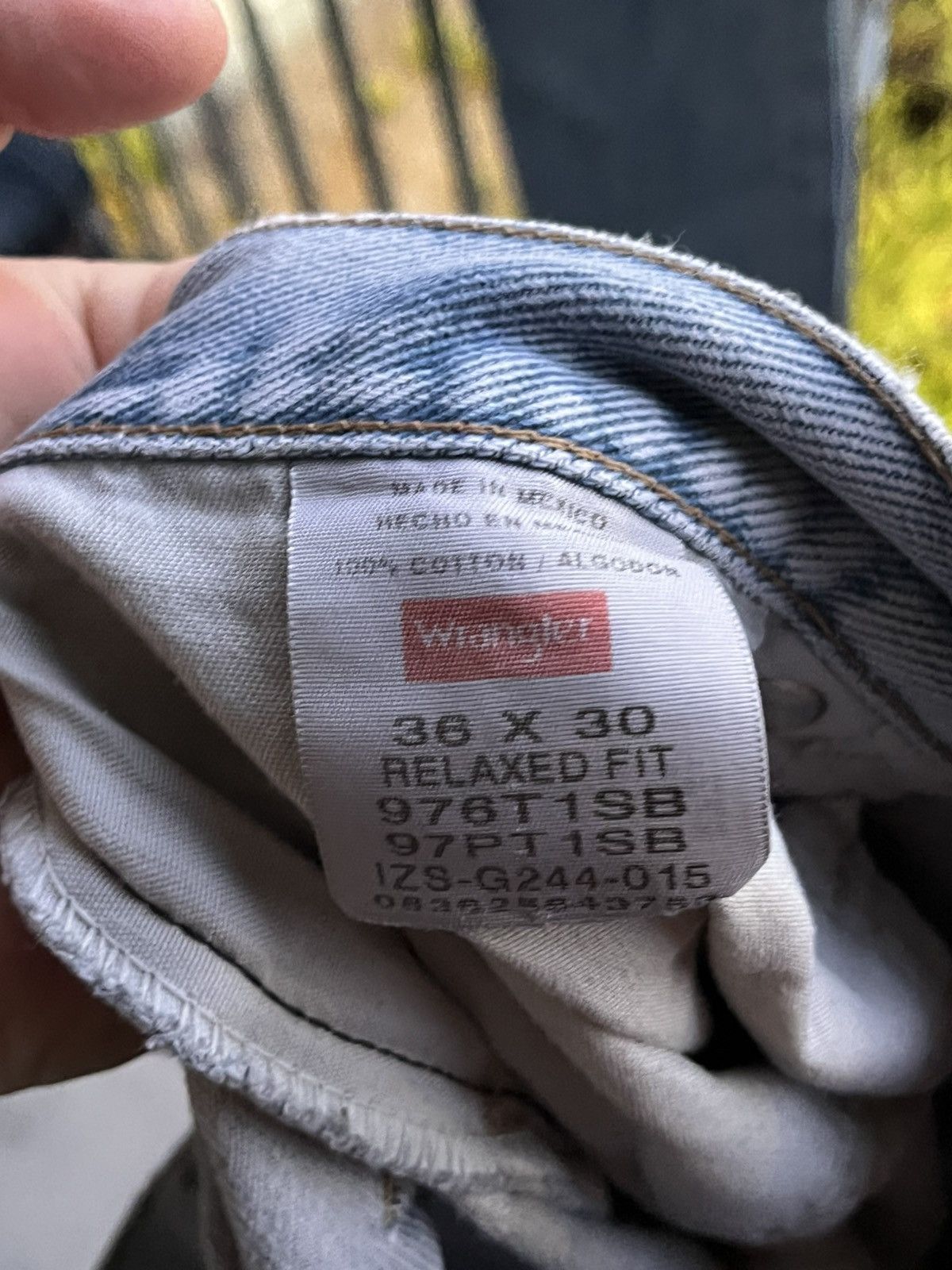 Wrangler Extremely distressed vintage wrangler jeans, thrashed Size US 36 / EU 52 - 7 Thumbnail