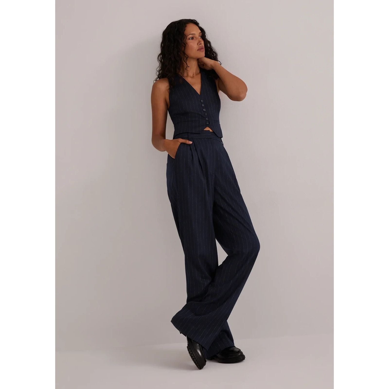 Other New W/Tag Favorite Daughter Designer Navy Pinstripe Pants 14 Size 36" / US 14 / IT 50 - 1 Thumbnail