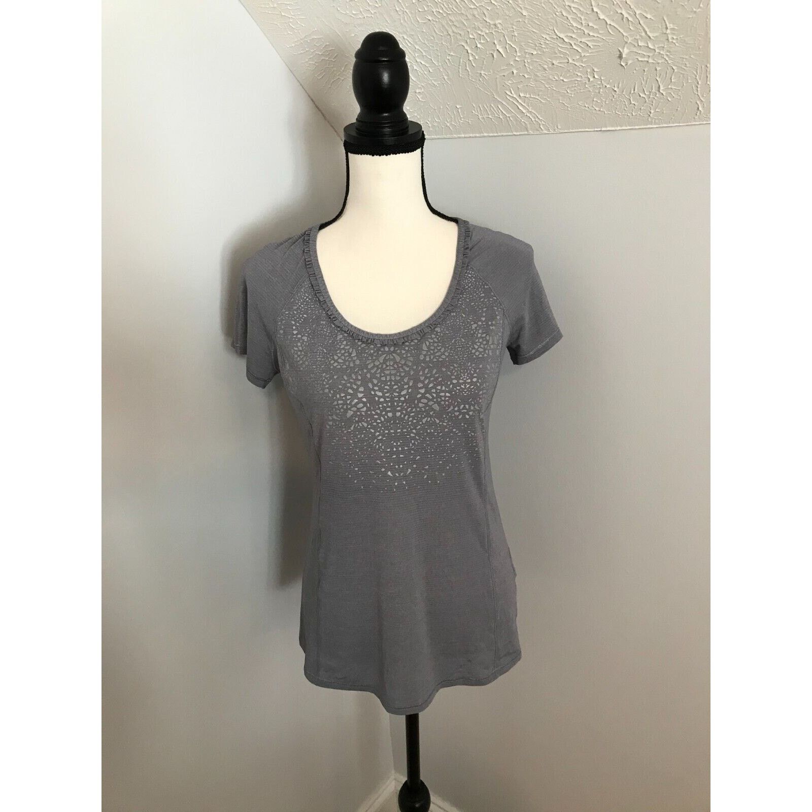 Lululemon Lululemon Run: Wild S/S Tech Heathered Fossil Reflective Size M / US 6-8 / IT 42-44 - 1 Thumbnail