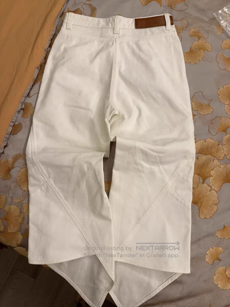 Loewe Loewe Women's Jeans, Beige, Leather Label Design, Asymmetr Size 26" / US 2 / IT 38 - 2 Thumbnail