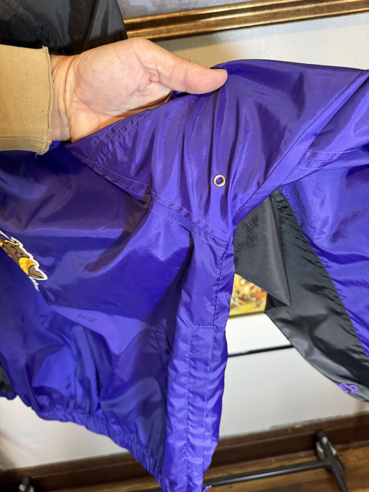 NFL Vintage Minnesota Vikings Windbreaker Size US L / EU 52-54 / 3 - 6 Thumbnail