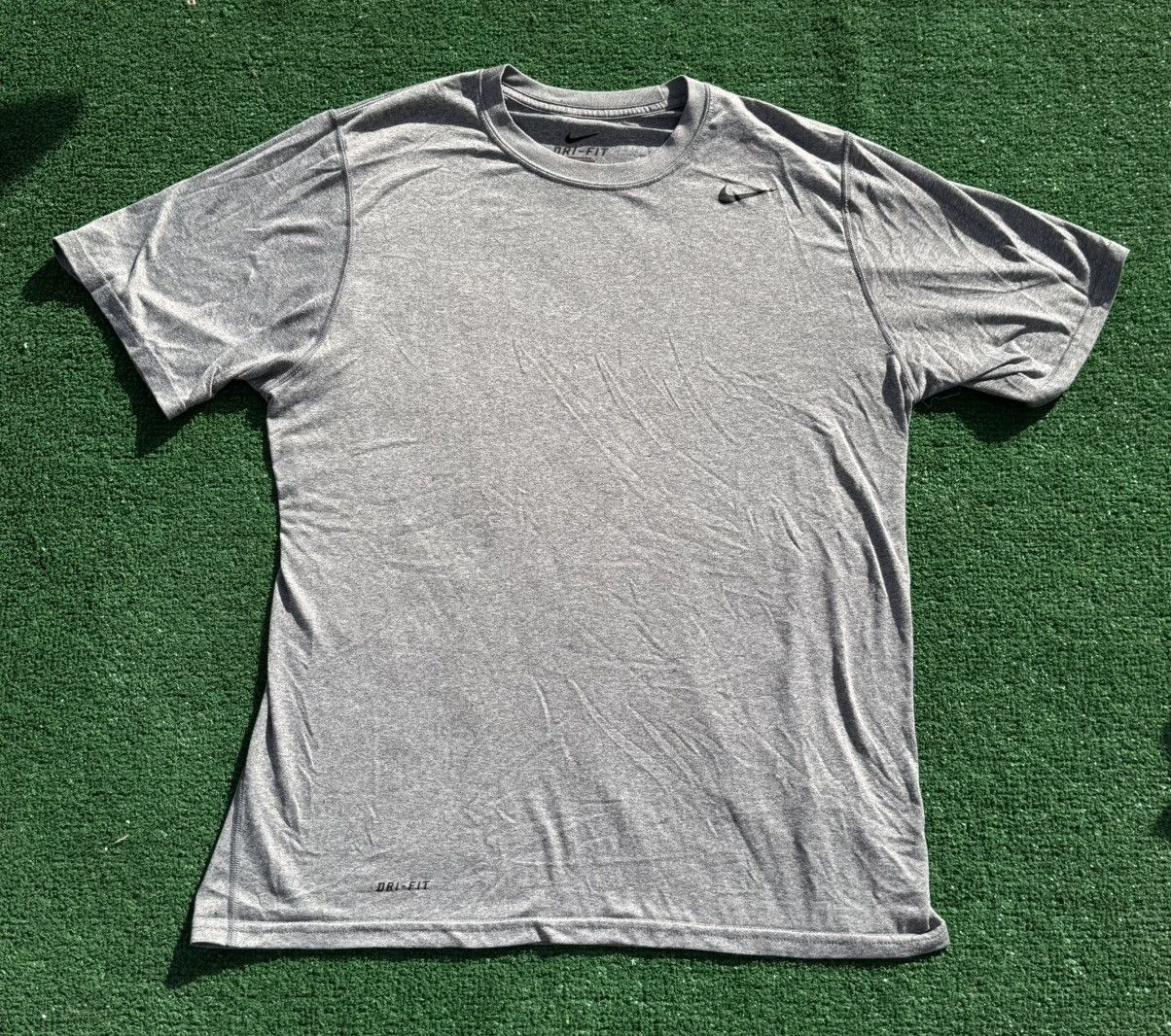 Nike Nike Dri-Fit T-Shirt Size US L / EU 52-54 / 3 - 1 Thumbnail
