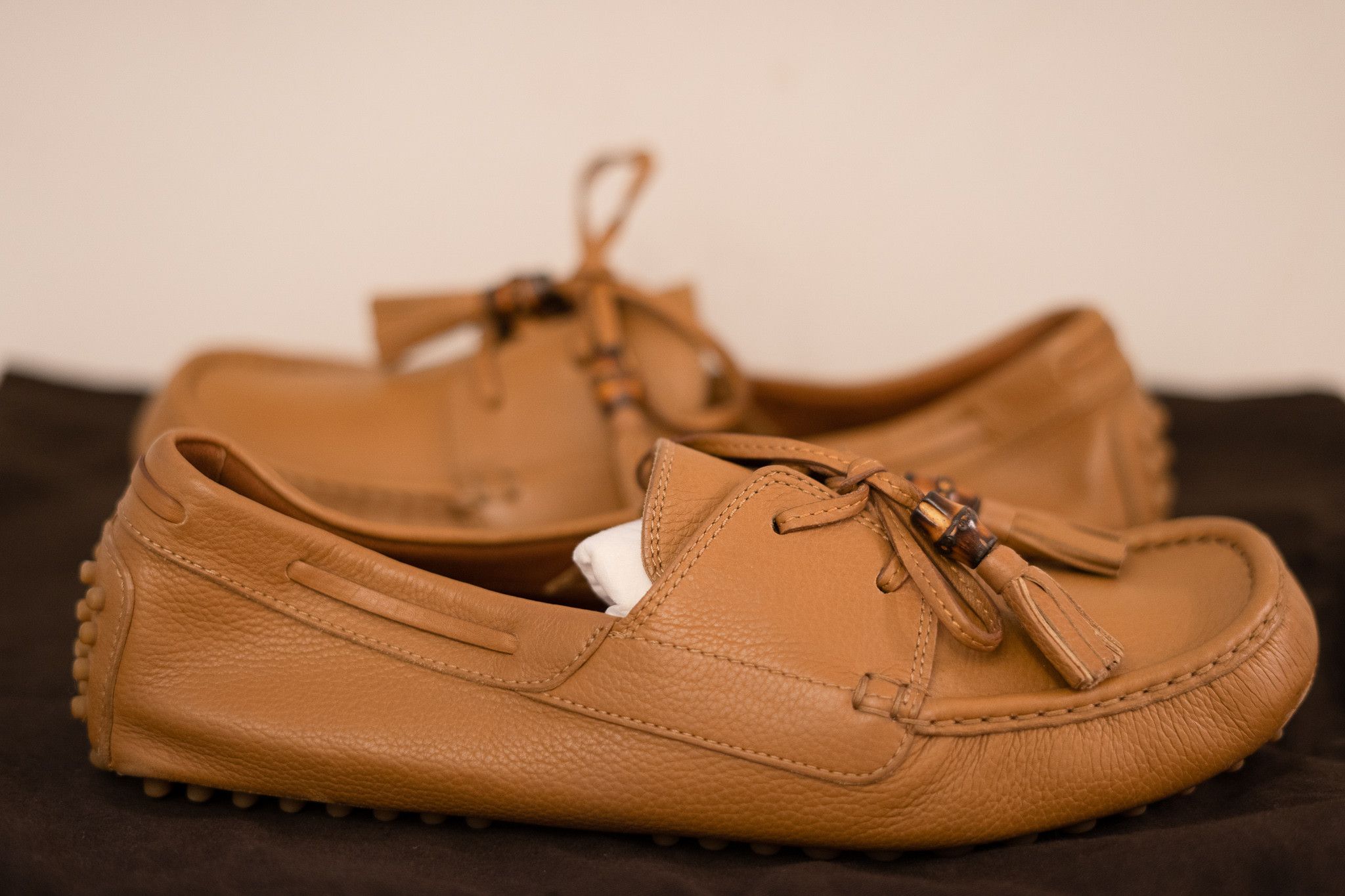 Gucci Gucci Men's Tan Drivers with Bamboo Size 8 Size US 8 / EU 41 - 2 Thumbnail