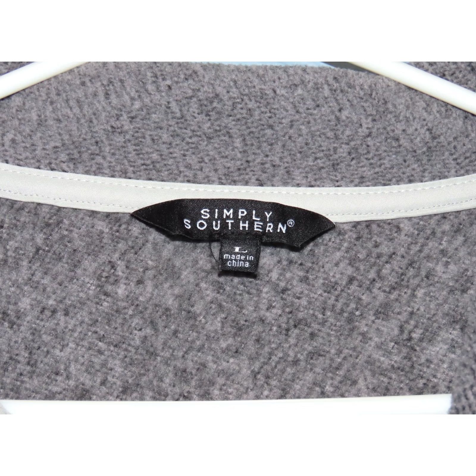 Vintage Simply Southern Gray Pullover Men’s Large 1/4 Snap Fleece Long Sleeve Top Pocket Sweatshirt Mock Neck Size US L / EU 52-54 / 3 - 4 Thumbnail