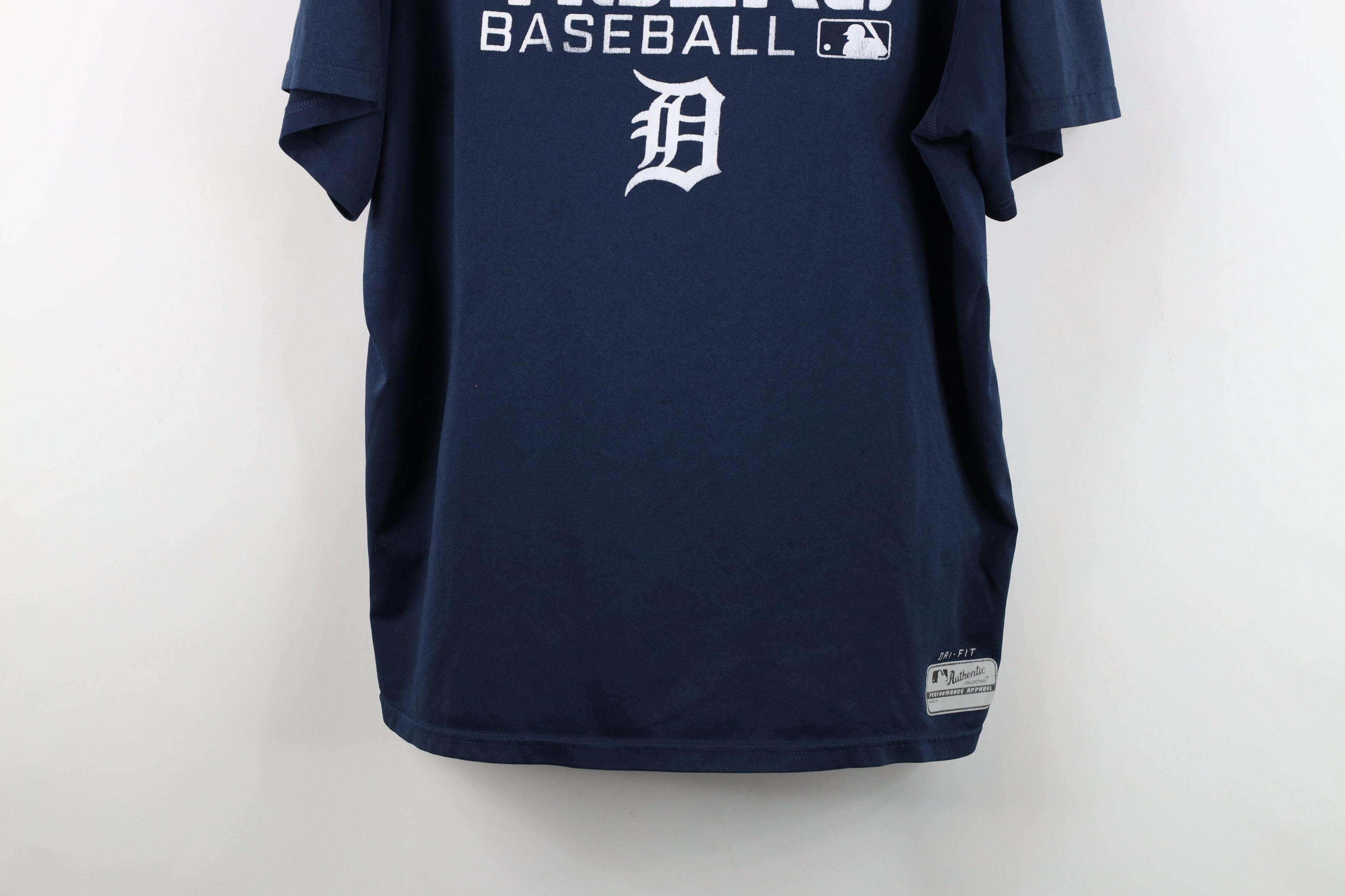 Nike Nike Center Swoosh Detroit Tigers Baseball T-Shirt Blue Size US L / EU 52-54 / 3 - 3 Thumbnail